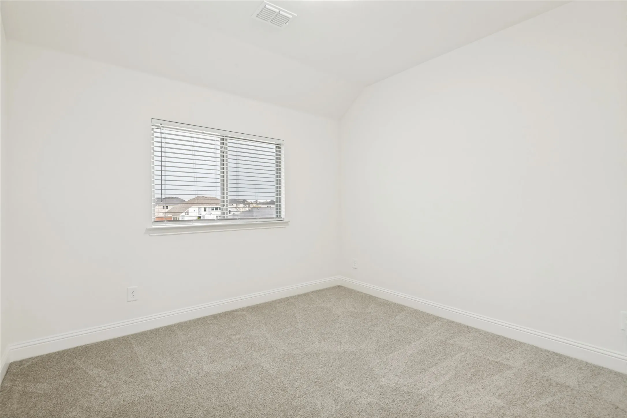Single Family Residence For Sale in Kaufman County , 3800 Summerfield Drive, Crandall, Texas 75114, 4 Bedroom, 3 Bathroom, 2 Garage spaces, 2,123 Sqft, built in 2024, mls#21334621, Real Estate Agent in Crandall, Homes For Sale in Kaufman county, Homes For Sale in Crandall, Realtor in Crandall Texas, Real Estate Brokerage Independent Realty Texas, Luminita Cordes Realtor