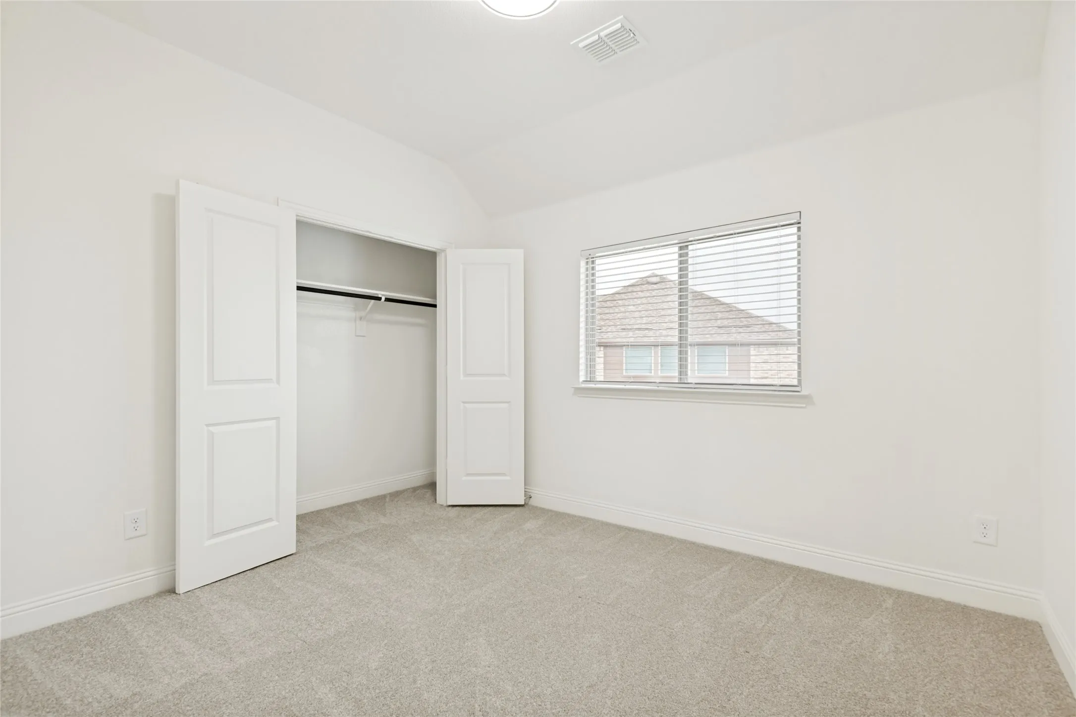 Single Family Residence For Sale in Kaufman County , 3800 Summerfield Drive, Crandall, Texas 75114, 4 Bedroom, 3 Bathroom, 2 Garage spaces, 2,123 Sqft, built in 2024, mls#21334621, Real Estate Agent in Crandall, Homes For Sale in Kaufman county, Homes For Sale in Crandall, Realtor in Crandall Texas, Real Estate Brokerage Independent Realty Texas, Luminita Cordes Realtor