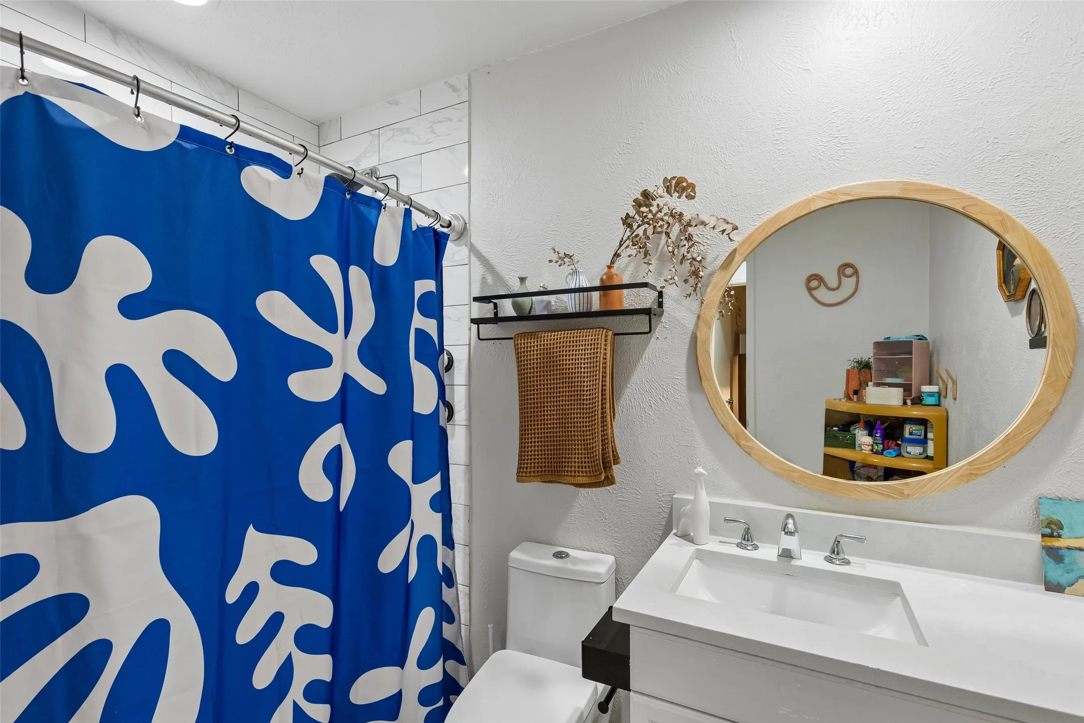 Single Family Residence For Rent in Dallas County , 3818 Ruidosa Avenue, Dallas, Texas 75228, 3 Bedrooms, 2 Bathrooms, 2 Garage spaces, 1,924 Sqft, built in 1978, Price $2,950, mls#21331275, Real Estate Agent in Dallas, Homes For Rent in Dallas county, Homes For Rent in Dallas, Realtor in Dallas Texas, Real Estate Brokerage Independent Realty Texas, Luminita Cordes Realtor