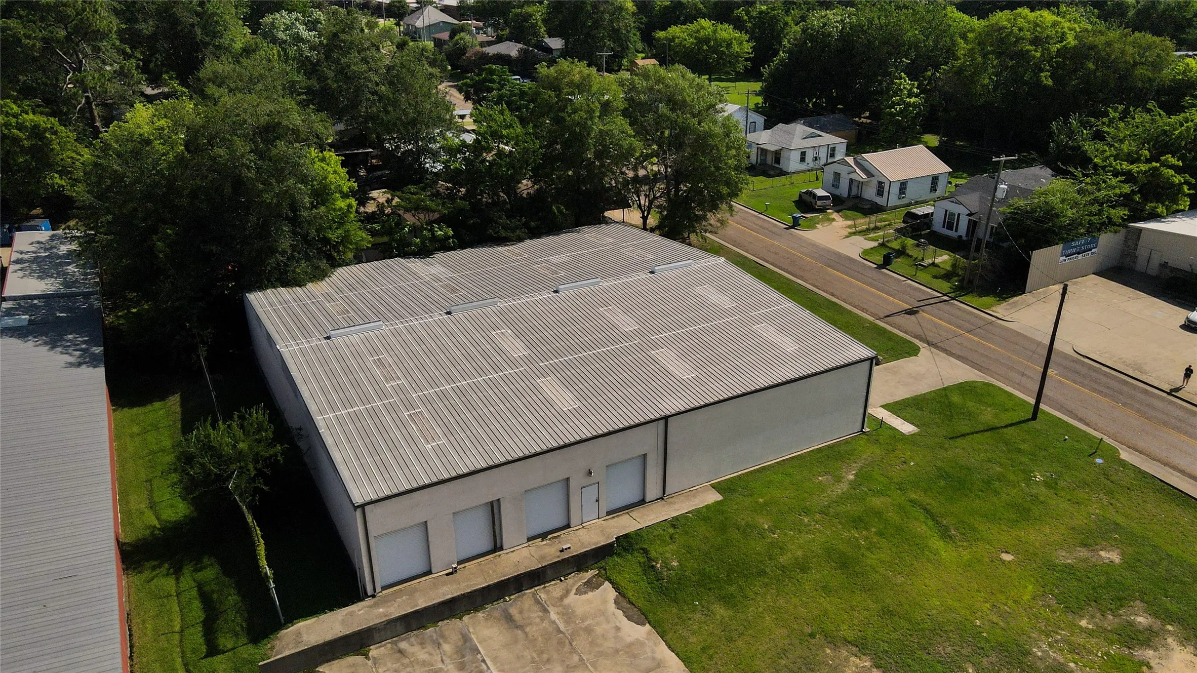 Warehouse For Sale in Titus County , 1202 W 1st Street, Mt Pleasant, Texas 75455, 0, 0, Garage spaces, 0 Sqft, built in 1949, Price $449,000, mls#21334646, Real Estate Agent in Mt Pleasant, Homes For Sale in Titus county, Homes For Sale in Mt Pleasant, Realtor in Mt Pleasant Texas, Real Estate Brokerage Independent Realty Texas, Luminita Cordes Realtor