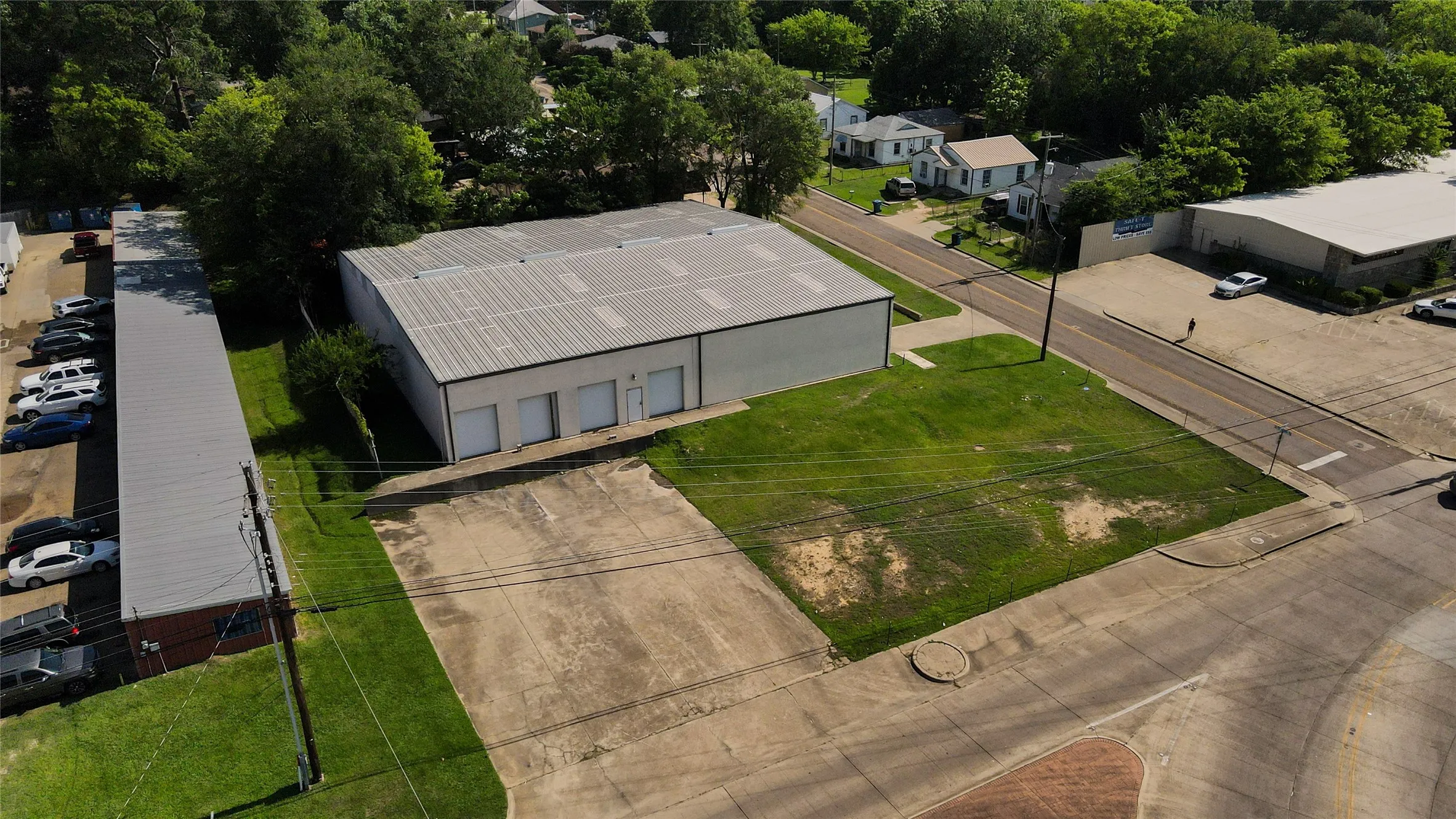 Warehouse For Sale in Titus County , 1202 W 1st Street, Mt Pleasant, Texas 75455, 0, 0, Garage spaces, 0 Sqft, built in 1949, Price $449,000, mls#21334646, Real Estate Agent in Mt Pleasant, Homes For Sale in Titus county, Homes For Sale in Mt Pleasant, Realtor in Mt Pleasant Texas, Real Estate Brokerage Independent Realty Texas, Luminita Cordes Realtor