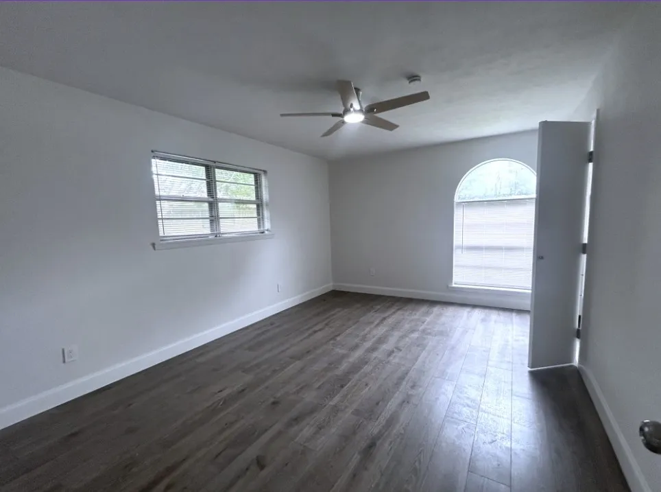 Single Family Residence For Sale in Navarro County , 607 Stanford Street, Corsicana, Texas 75110, 3 Bedrooms, 2 Bathrooms, 2 Garage spaces, 1,432 Sqft, built in 1966, Price $270,000, mls#21334649, Real Estate Agent in Corsicana, Homes For Sale in Navarro county, Homes For Sale in Corsicana, Realtor in Corsicana Texas, Real Estate Brokerage Independent Realty Texas, Luminita Cordes Realtor