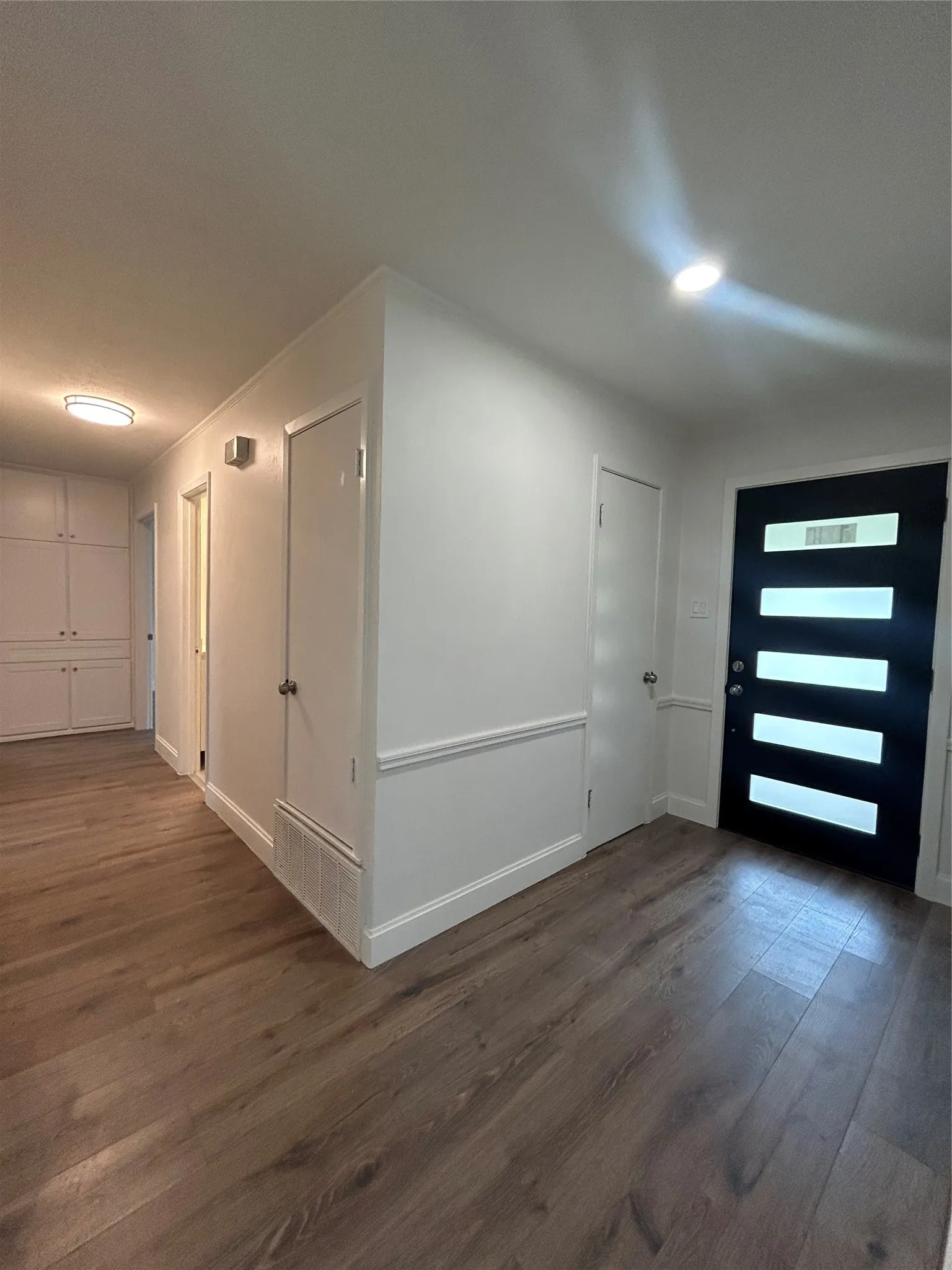 Single Family Residence For Sale in Navarro County , 607 Stanford Street, Corsicana, Texas 75110, 3 Bedrooms, 2 Bathrooms, 2 Garage spaces, 1,432 Sqft, built in 1966, Price $270,000, mls#21334649, Real Estate Agent in Corsicana, Homes For Sale in Navarro county, Homes For Sale in Corsicana, Realtor in Corsicana Texas, Real Estate Brokerage Independent Realty Texas, Luminita Cordes Realtor