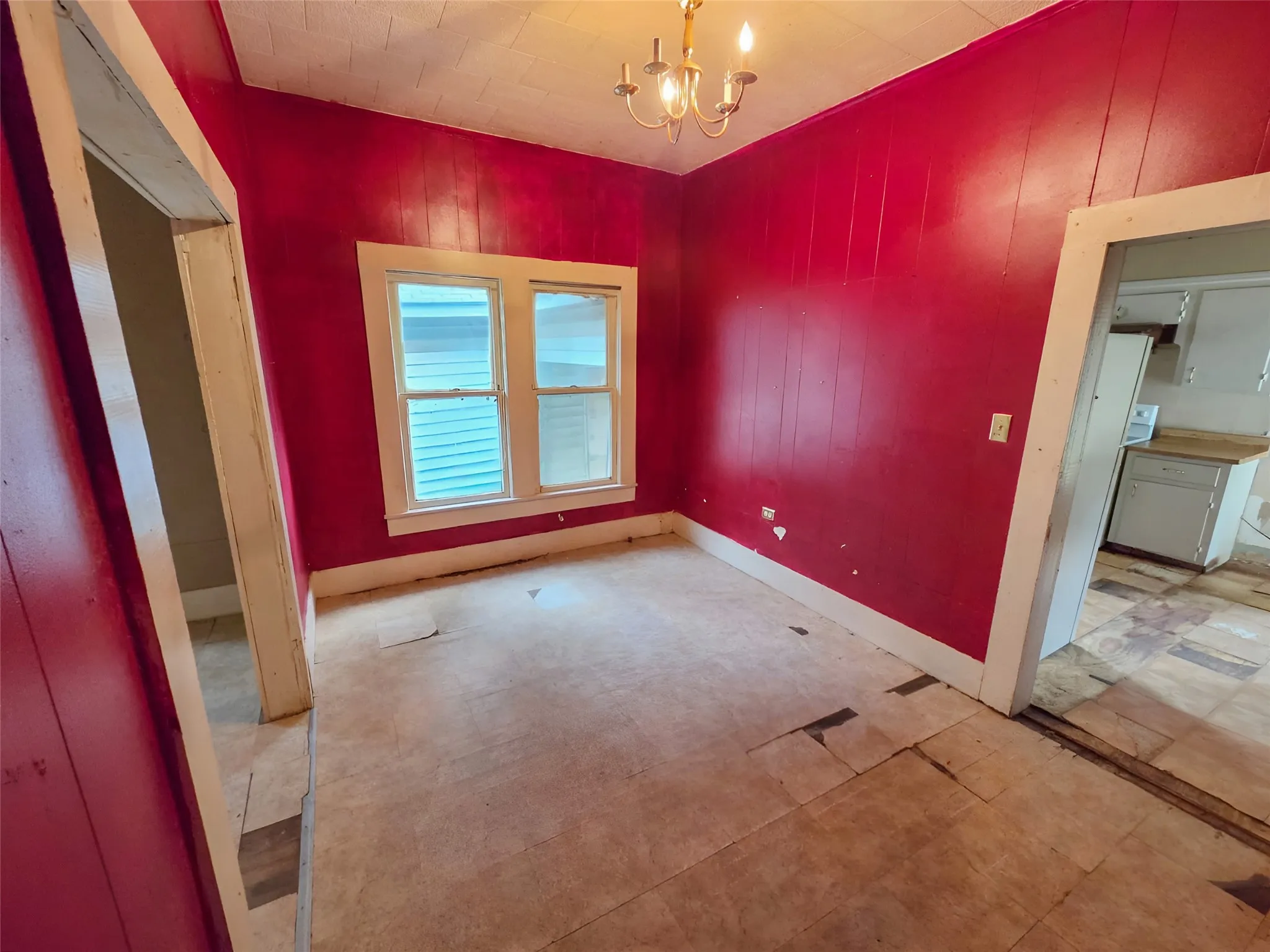 Single Family Residence For Sale in Houston County , 416 Sycamore Street, Grapeland, Texas 75844, 2 Bedroom, 1 Bathroom, Garage spaces, 1,182 Sqft, built in 1942, mls#21334648, Real Estate Agent in Grapeland, Homes For Sale in Houston county, Homes For Sale in Grapeland, Realtor in Grapeland Texas, Real Estate Brokerage Independent Realty Texas, Luminita Cordes Realtor