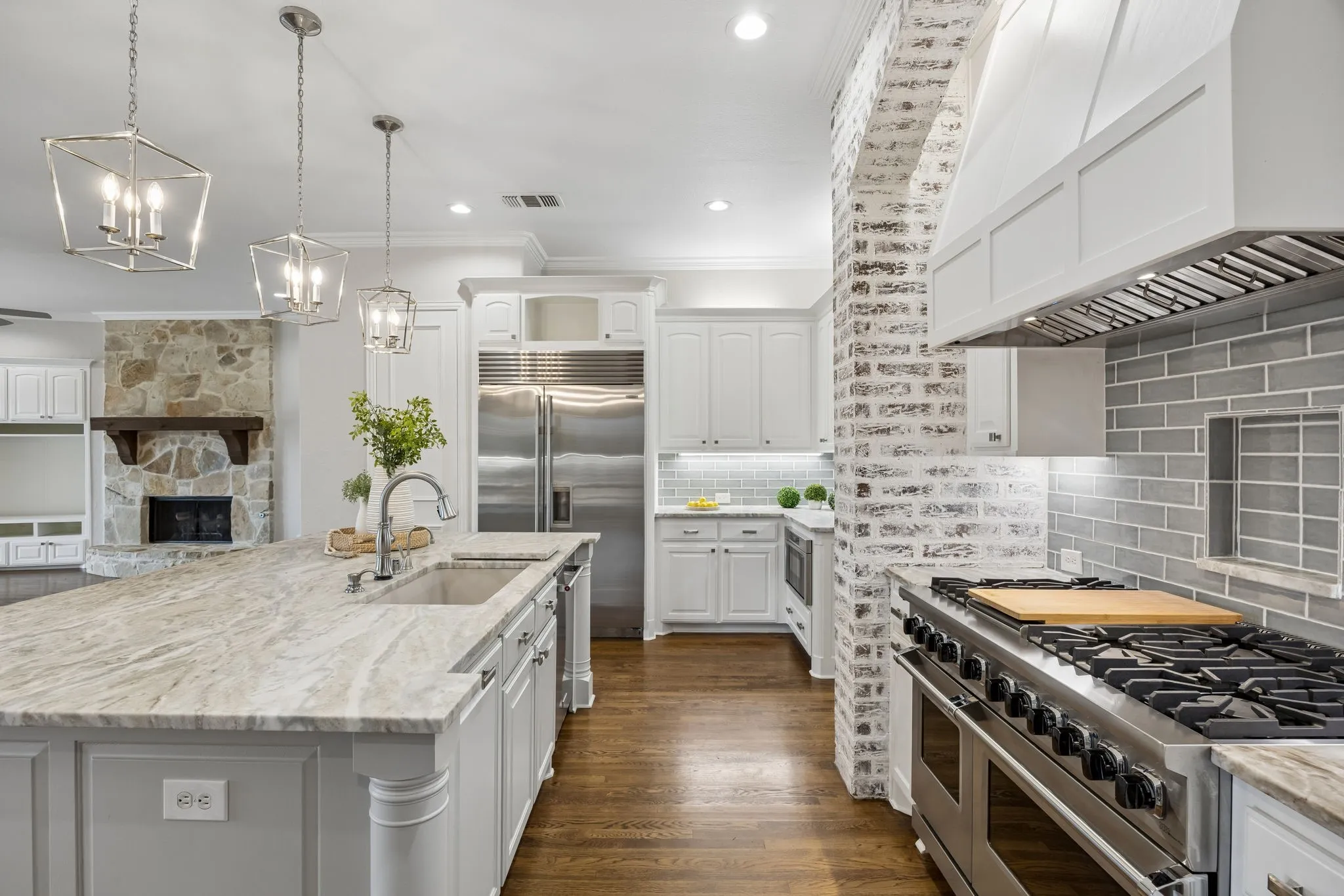 Single Family Residence For Sale in Collin County , 4781 Paxton Lane, Frisco, Texas 75034, 5 Bedroom, 5 Bathroom, 3 Garage spaces, 4,748 Sqft, built in 2003, mls#21330633, Real Estate Agent in Frisco, Homes For Sale in Collin county, Homes For Sale in Frisco, Realtor in Frisco Texas, Real Estate Brokerage Independent Realty Texas, Luminita Cordes Realtor