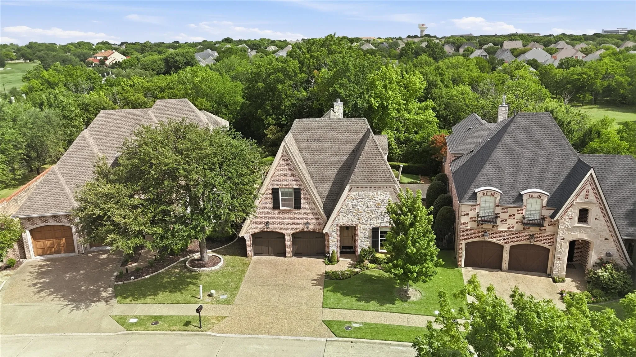 Single Family Residence For Sale in Collin County , 5572 Foard Drive, Frisco, Texas 75034, 3 Bedroom, 3 Bathroom, 2 Garage spaces, 2,688 Sqft, built in 2006, mls#21334036, Real Estate Agent in Frisco, Homes For Sale in Collin county, Homes For Sale in Frisco, Realtor in Frisco Texas, Real Estate Brokerage Independent Realty Texas, Luminita Cordes Realtor