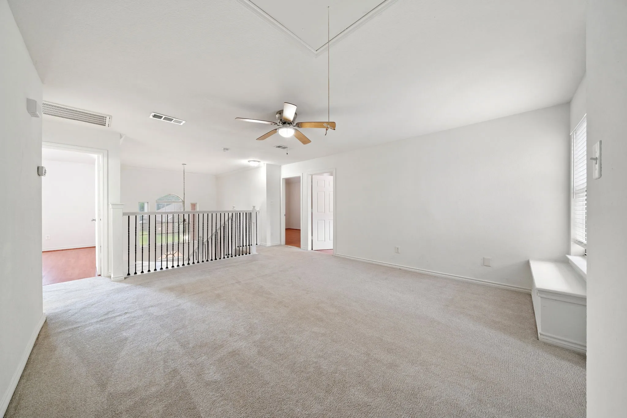 Single Family Residence For Sale in Collin County , 8121 Case Drive, Plano, Texas 75025, 4 Bedroom, 3 Bathroom, 2 Garage spaces, 3,060 Sqft, built in 1995, mls#21323815, Real Estate Agent in Plano, Homes For Sale in Collin county, Homes For Sale in Plano, Realtor in Plano Texas, Real Estate Brokerage Independent Realty Texas, Luminita Cordes Realtor