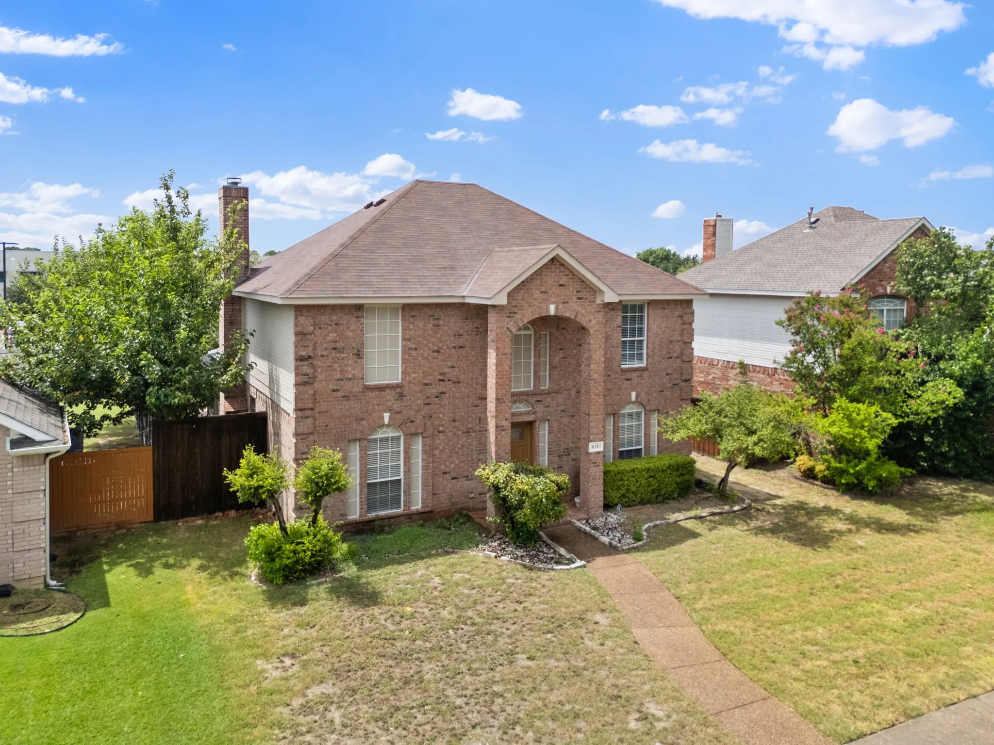 Single Family Residence For Sale in Collin County , 8121 Case Drive, Plano, Texas 75025, 4 Bedroom, 3 Bathroom, 2 Garage spaces, 3,060 Sqft, built in 1995, mls#21323815, Real Estate Agent in Plano, Homes For Sale in Collin county, Homes For Sale in Plano, Realtor in Plano Texas, Real Estate Brokerage Independent Realty Texas, Luminita Cordes Realtor