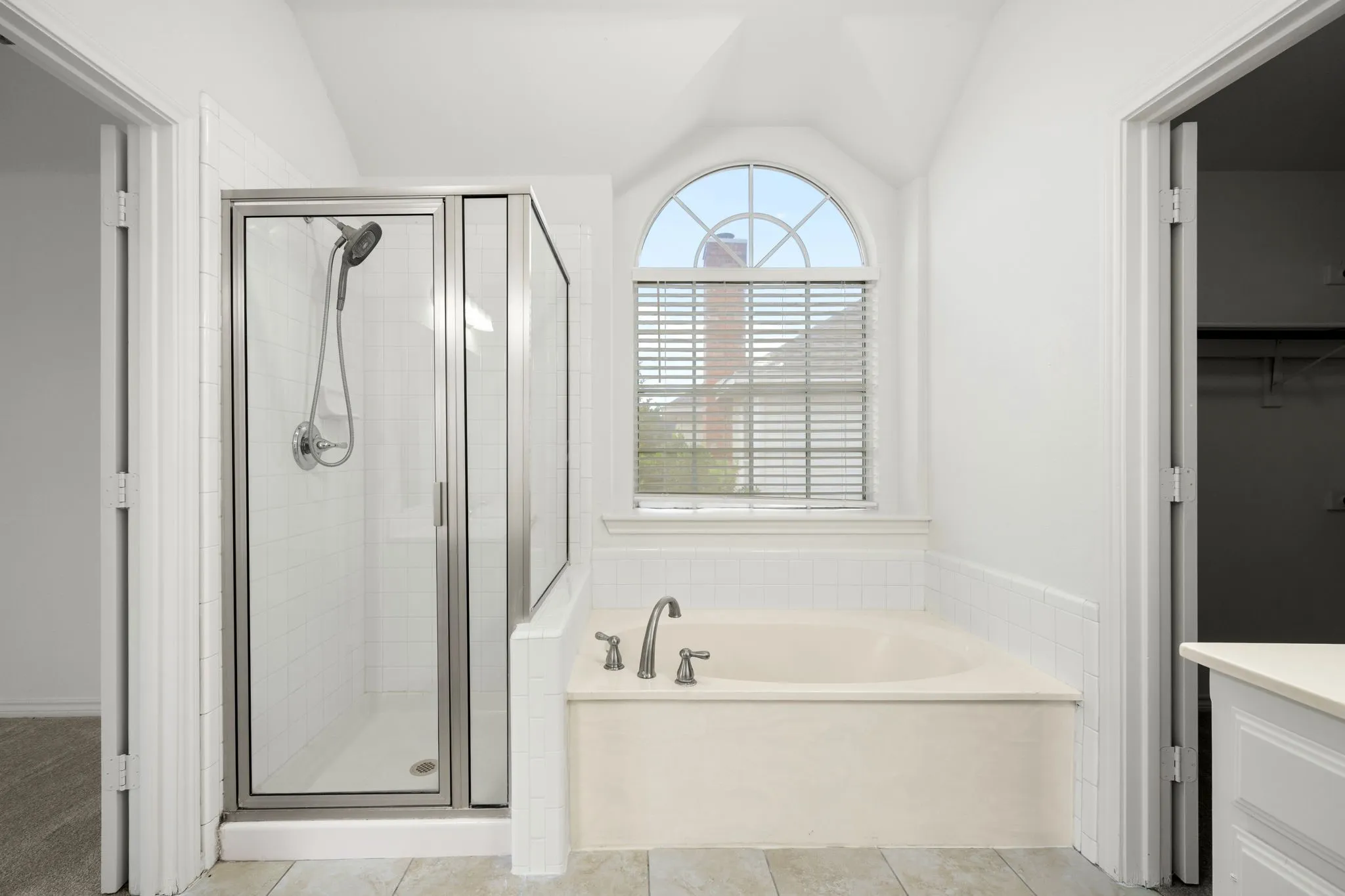 Single Family Residence For Sale in Collin County , 8121 Case Drive, Plano, Texas 75025, 4 Bedroom, 3 Bathroom, 2 Garage spaces, 3,060 Sqft, built in 1995, mls#21323815, Real Estate Agent in Plano, Homes For Sale in Collin county, Homes For Sale in Plano, Realtor in Plano Texas, Real Estate Brokerage Independent Realty Texas, Luminita Cordes Realtor