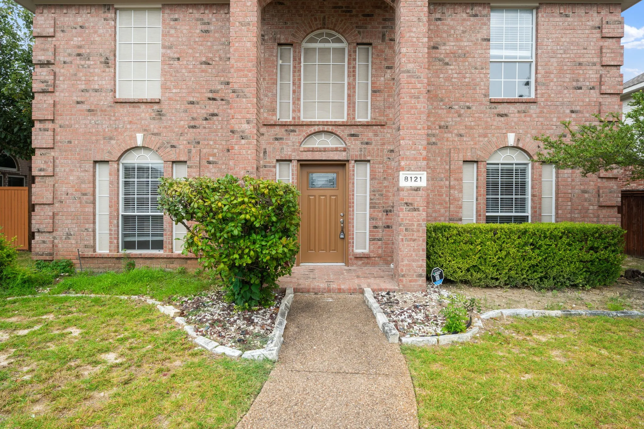 Single Family Residence For Sale in Collin County , 8121 Case Drive, Plano, Texas 75025, 4 Bedroom, 3 Bathroom, 2 Garage spaces, 3,060 Sqft, built in 1995, mls#21323815, Real Estate Agent in Plano, Homes For Sale in Collin county, Homes For Sale in Plano, Realtor in Plano Texas, Real Estate Brokerage Independent Realty Texas, Luminita Cordes Realtor