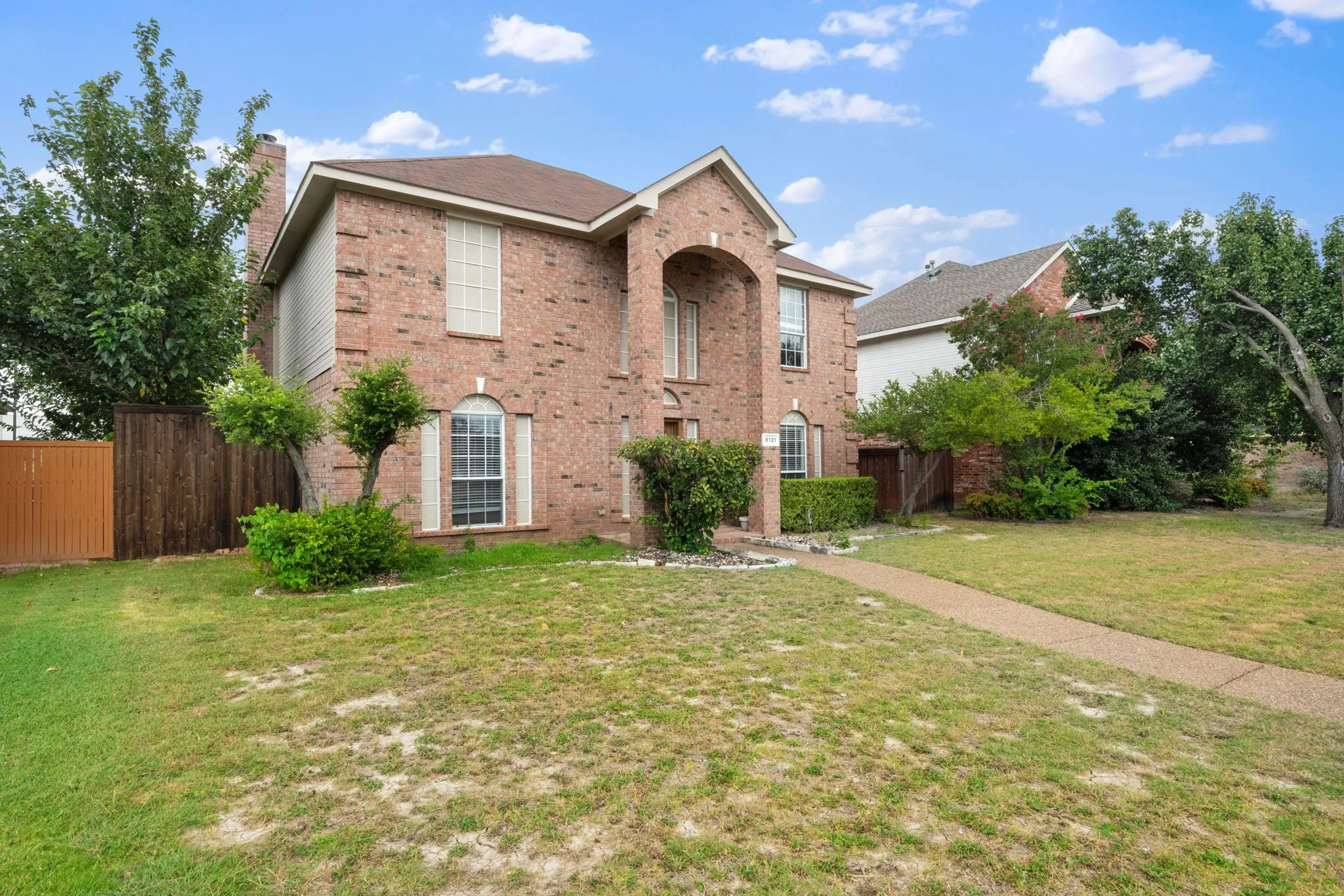 Single Family Residence For Sale in Collin County , 8121 Case Drive, Plano, Texas 75025, 4 Bedroom, 3 Bathroom, 2 Garage spaces, 3,060 Sqft, built in 1995, mls#21323815, Real Estate Agent in Plano, Homes For Sale in Collin county, Homes For Sale in Plano, Realtor in Plano Texas, Real Estate Brokerage Independent Realty Texas, Luminita Cordes Realtor