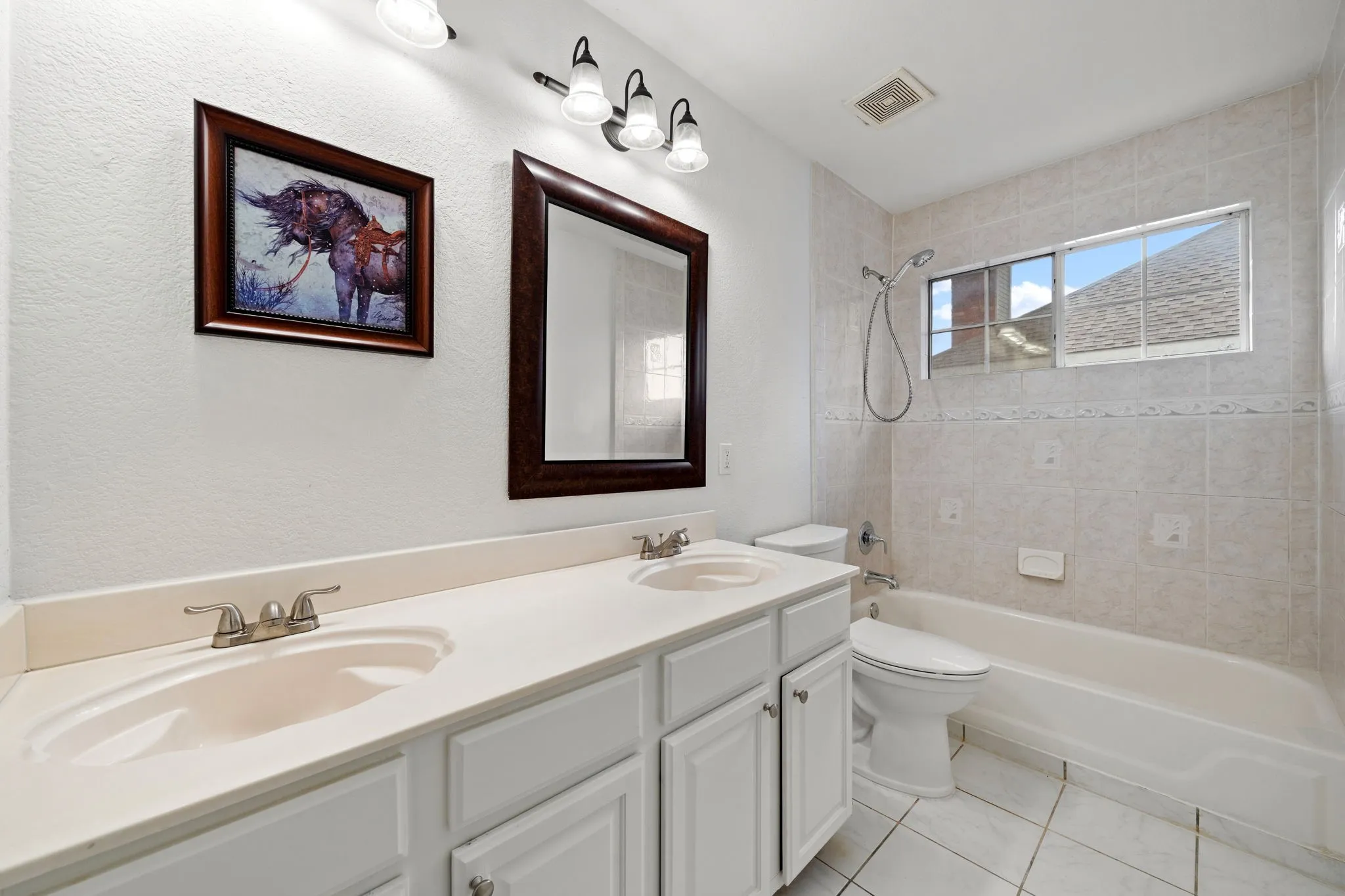 Single Family Residence For Sale in Collin County , 8121 Case Drive, Plano, Texas 75025, 4 Bedroom, 3 Bathroom, 2 Garage spaces, 3,060 Sqft, built in 1995, mls#21323815, Real Estate Agent in Plano, Homes For Sale in Collin county, Homes For Sale in Plano, Realtor in Plano Texas, Real Estate Brokerage Independent Realty Texas, Luminita Cordes Realtor