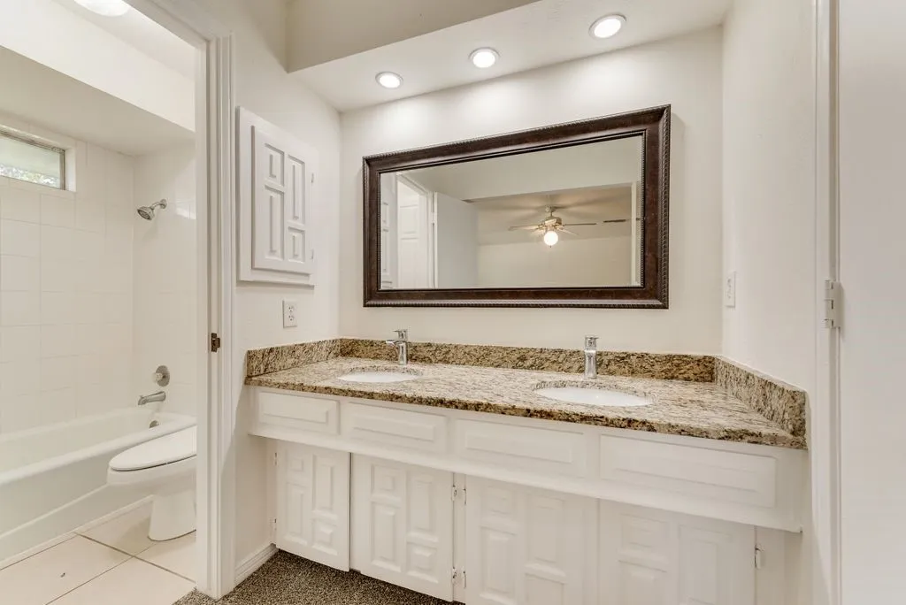 Single Family Residence For Rent in Dallas County , 123 S Venice Drive, Duncanville, Texas 75116, 3 Bedrooms, 2 Bathrooms, 2 Garage spaces, 2,198 Sqft, built in 1973, Price $2,100, mls#21334673, Real Estate Agent in Duncanville, Homes For Rent in Dallas county, Homes For Rent in Duncanville, Realtor in Duncanville Texas, Real Estate Brokerage Independent Realty Texas, Luminita Cordes Realtor