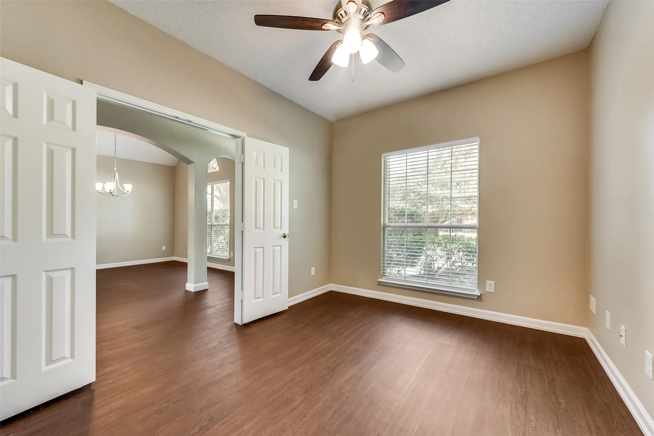 Single Family Residence For Rent in Collin County , 7909 Kristina Lane, Frisco, Texas 75034, 3 Bedrooms, 3 Bathrooms, 2 Garage spaces, 2,309 Sqft, built in 1999, Price $2,895, mls#21333514, Real Estate Agent in Frisco, Homes For Rent in Collin county, Homes For Rent in Frisco, Realtor in Frisco Texas, Real Estate Brokerage Independent Realty Texas, Luminita Cordes Realtor