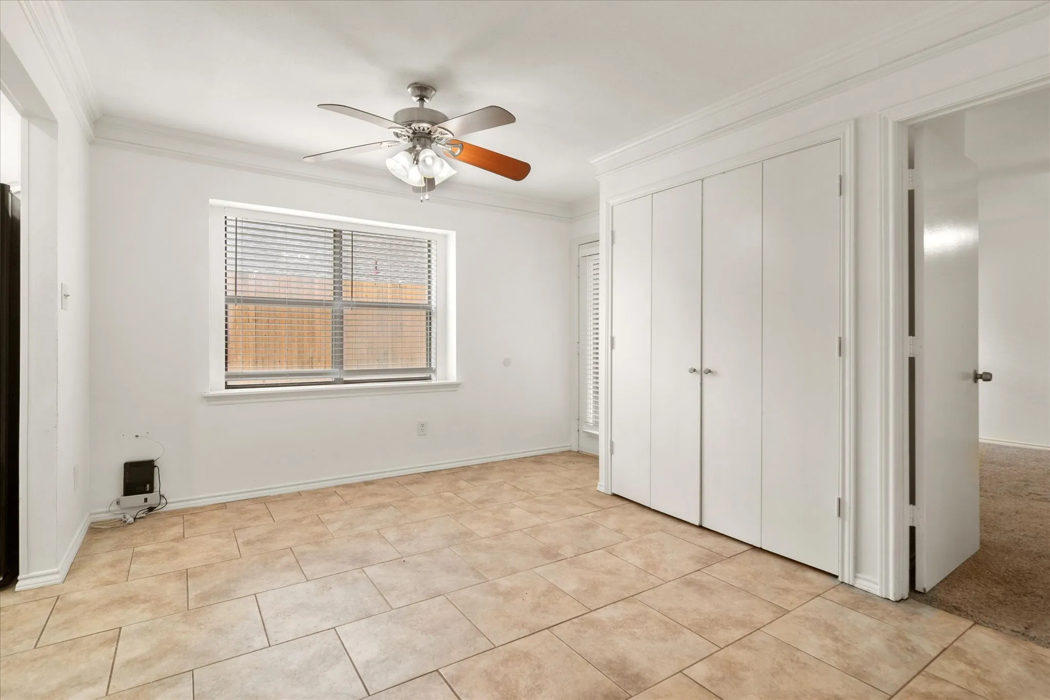 Single Family Residence For Sale in Collin County , 3318 Wells Drive, Plano, Texas 75093, 3 Bedroom, 2 Bathroom, 2 Garage spaces, 1,559 Sqft, built in 1983, mls#21334150, Real Estate Agent in Plano, Homes For Sale in Collin county, Homes For Sale in Plano, Realtor in Plano Texas, Real Estate Brokerage Independent Realty Texas, Luminita Cordes Realtor