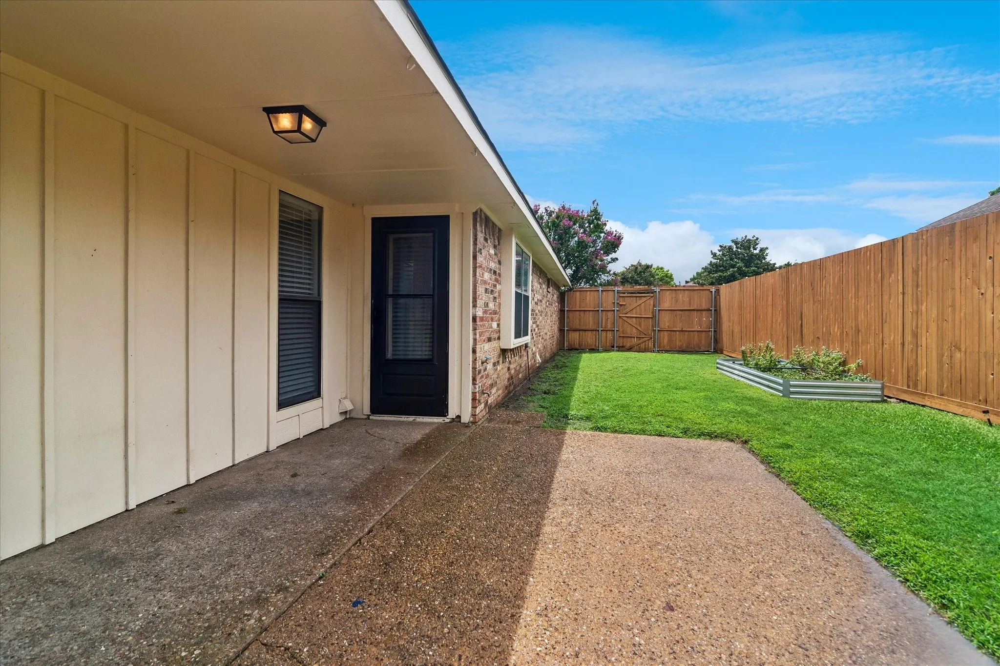 Single Family Residence For Sale in Collin County , 3318 Wells Drive, Plano, Texas 75093, 3 Bedroom, 2 Bathroom, 2 Garage spaces, 1,559 Sqft, built in 1983, mls#21334150, Real Estate Agent in Plano, Homes For Sale in Collin county, Homes For Sale in Plano, Realtor in Plano Texas, Real Estate Brokerage Independent Realty Texas, Luminita Cordes Realtor