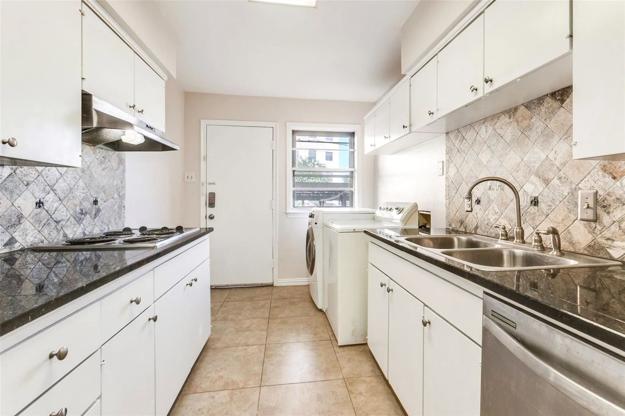 Condominium For Sale in Dallas County , 11116 Valleydale Drive B, Dallas, Texas 75230, 2 Bedrooms, 2 Bathrooms, Garage spaces, 1,044 Sqft, built in 1961, Price $160,000, mls#21332647, Real Estate Agent in Dallas, Homes For Sale in Dallas county, Homes For Sale in Dallas, Realtor in Dallas Texas, Real Estate Brokerage Independent Realty Texas, Luminita Cordes Realtor