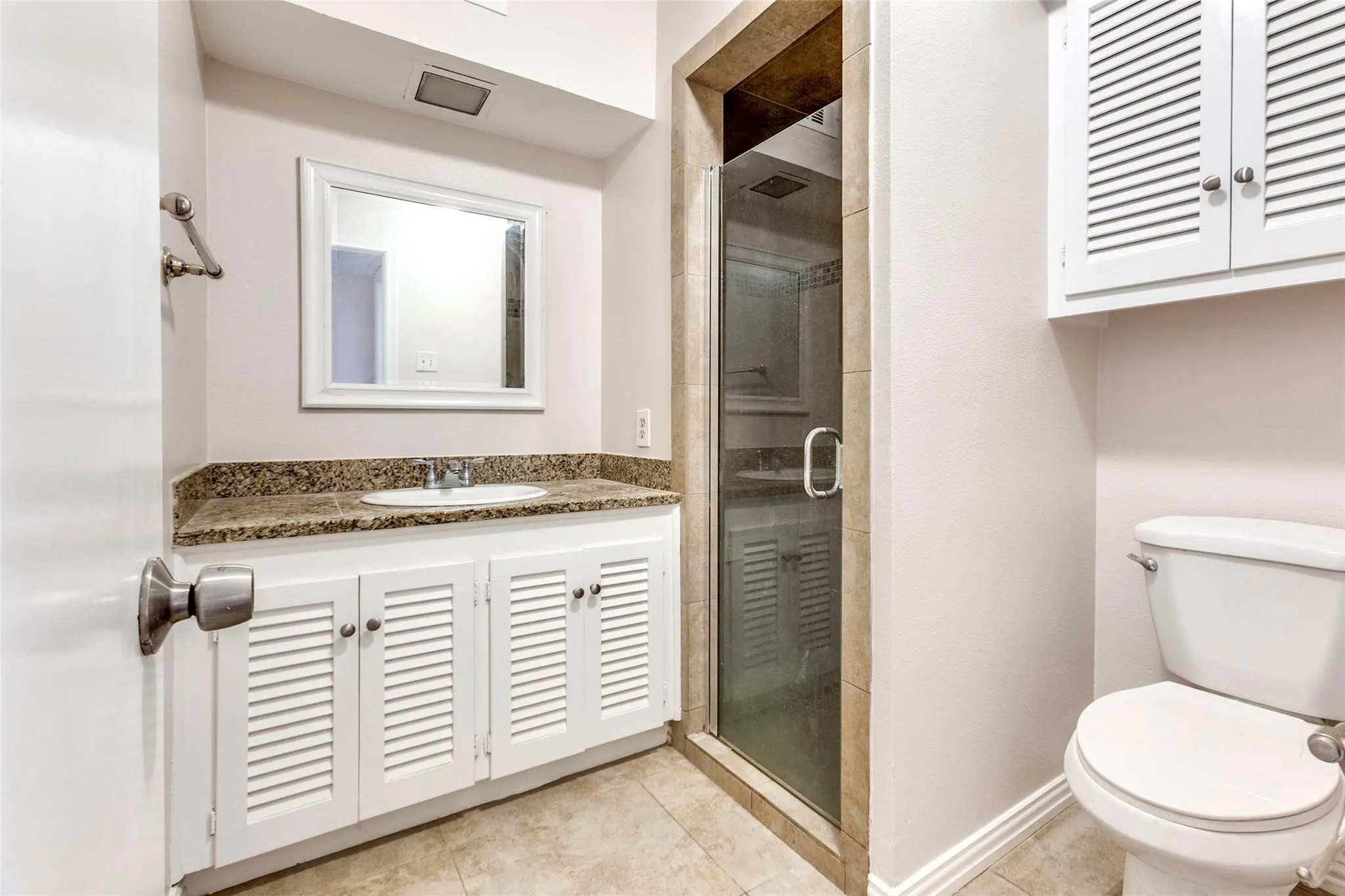 Condominium For Sale in Dallas County , 11116 Valleydale Drive B, Dallas, Texas 75230, 2 Bedrooms, 2 Bathrooms, Garage spaces, 1,044 Sqft, built in 1961, Price $160,000, mls#21332647, Real Estate Agent in Dallas, Homes For Sale in Dallas county, Homes For Sale in Dallas, Realtor in Dallas Texas, Real Estate Brokerage Independent Realty Texas, Luminita Cordes Realtor