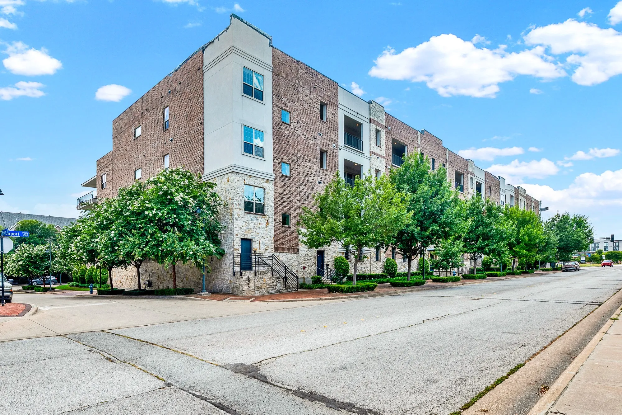 Condominium For Sale in Dallas County , 5015 Meridian Lane 2101, Addison, Texas 75001, 2 Bedrooms, 3 Bathrooms, 2 Garage spaces, 1,900 Sqft, built in 2016, Price $515,000, mls#21333821, Real Estate Agent in Addison, Homes For Sale in Dallas county, Homes For Sale in Addison, Realtor in Addison Texas, Real Estate Brokerage Independent Realty Texas, Luminita Cordes Realtor