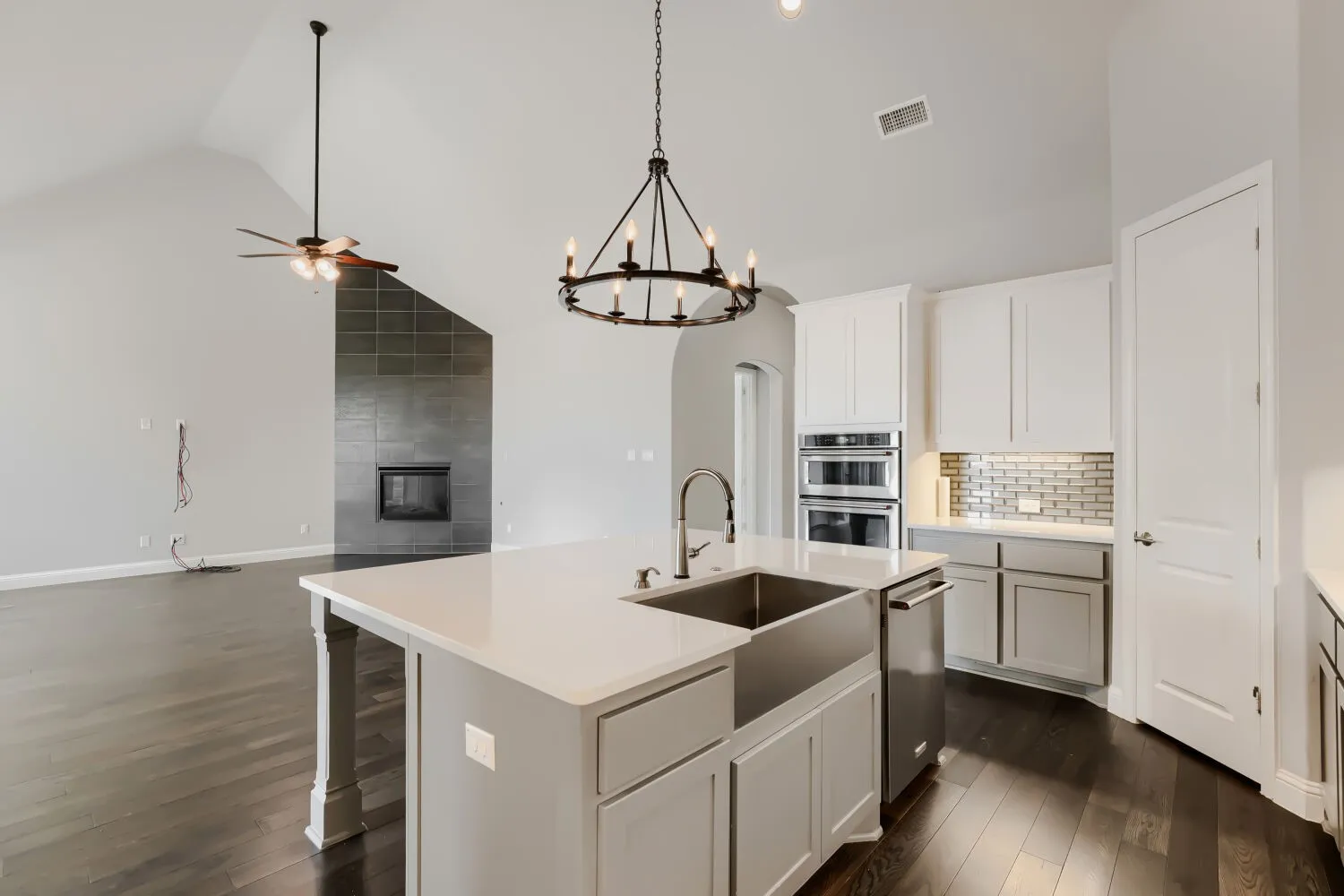 Single Family Residence For Sale in Denton County , 800 Agave Drive, Prosper, Texas 75078, 3 Bedroom, 2 Bathroom, 2 Garage spaces, 2,498 Sqft, built in 2020, mls#21334433, Real Estate Agent in Prosper, Homes For Sale in Denton county, Homes For Sale in Prosper, Realtor in Prosper Texas, Real Estate Brokerage Independent Realty Texas, Luminita Cordes Realtor