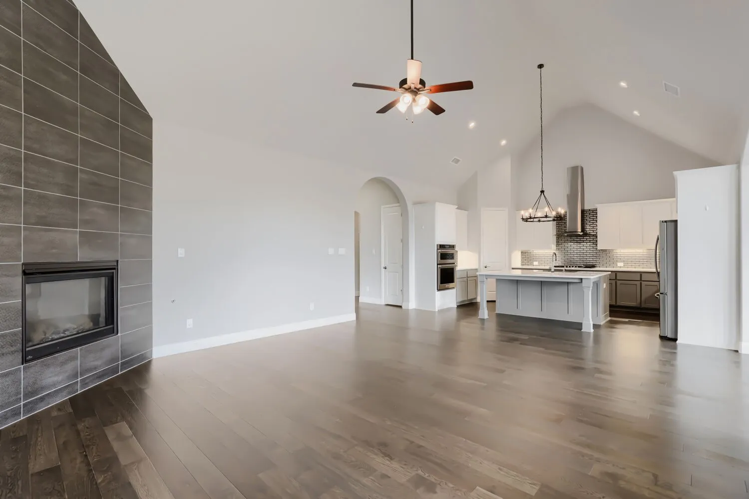 Single Family Residence For Sale in Denton County , 800 Agave Drive, Prosper, Texas 75078, 3 Bedroom, 2 Bathroom, 2 Garage spaces, 2,498 Sqft, built in 2020, mls#21334433, Real Estate Agent in Prosper, Homes For Sale in Denton county, Homes For Sale in Prosper, Realtor in Prosper Texas, Real Estate Brokerage Independent Realty Texas, Luminita Cordes Realtor