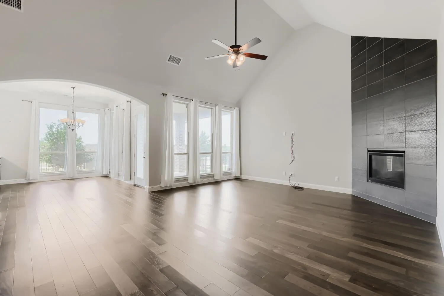 Single Family Residence For Sale in Denton County , 800 Agave Drive, Prosper, Texas 75078, 3 Bedroom, 2 Bathroom, 2 Garage spaces, 2,498 Sqft, built in 2020, mls#21334433, Real Estate Agent in Prosper, Homes For Sale in Denton county, Homes For Sale in Prosper, Realtor in Prosper Texas, Real Estate Brokerage Independent Realty Texas, Luminita Cordes Realtor