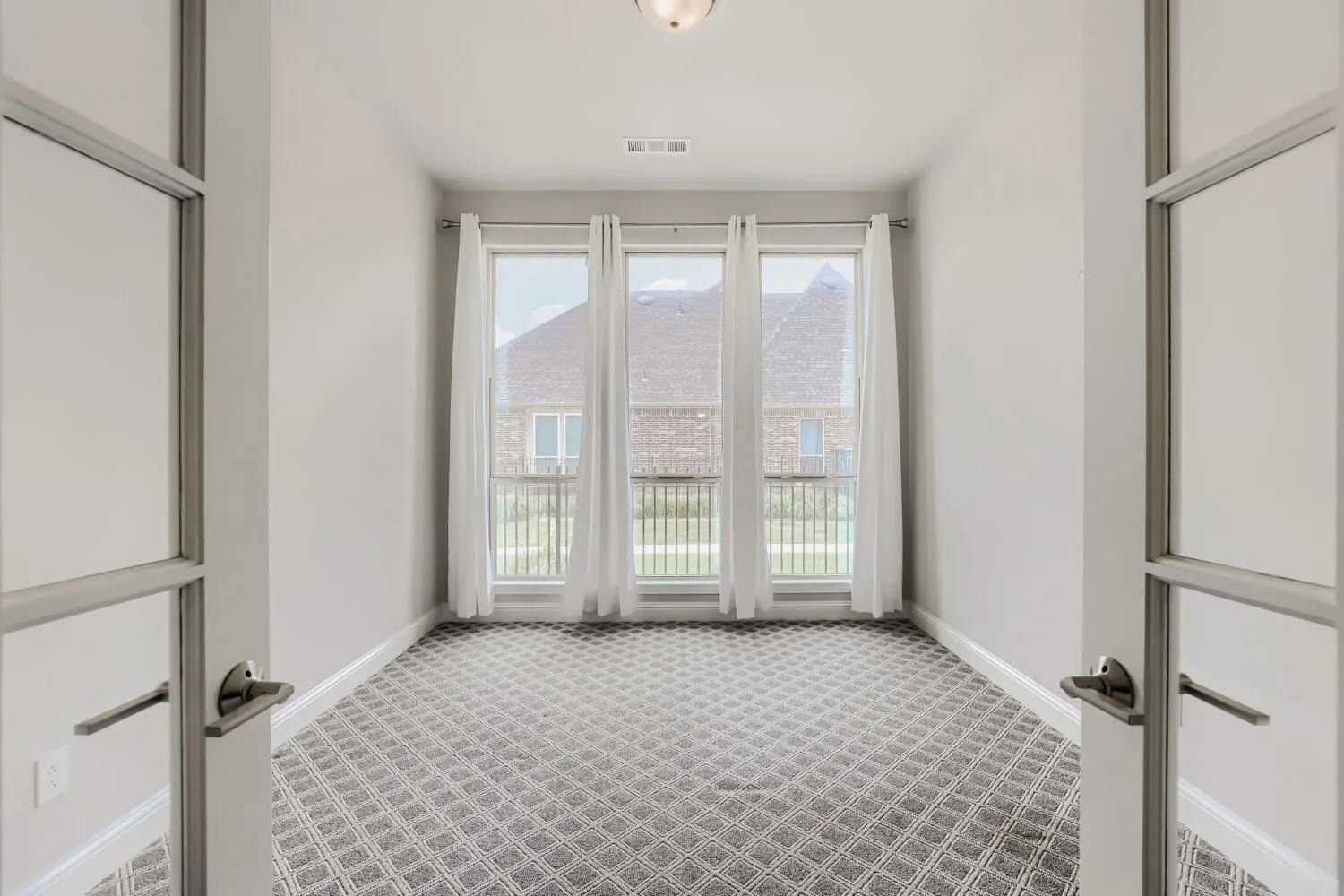Single Family Residence For Sale in Denton County , 800 Agave Drive, Prosper, Texas 75078, 3 Bedroom, 2 Bathroom, 2 Garage spaces, 2,498 Sqft, built in 2020, mls#21334433, Real Estate Agent in Prosper, Homes For Sale in Denton county, Homes For Sale in Prosper, Realtor in Prosper Texas, Real Estate Brokerage Independent Realty Texas, Luminita Cordes Realtor