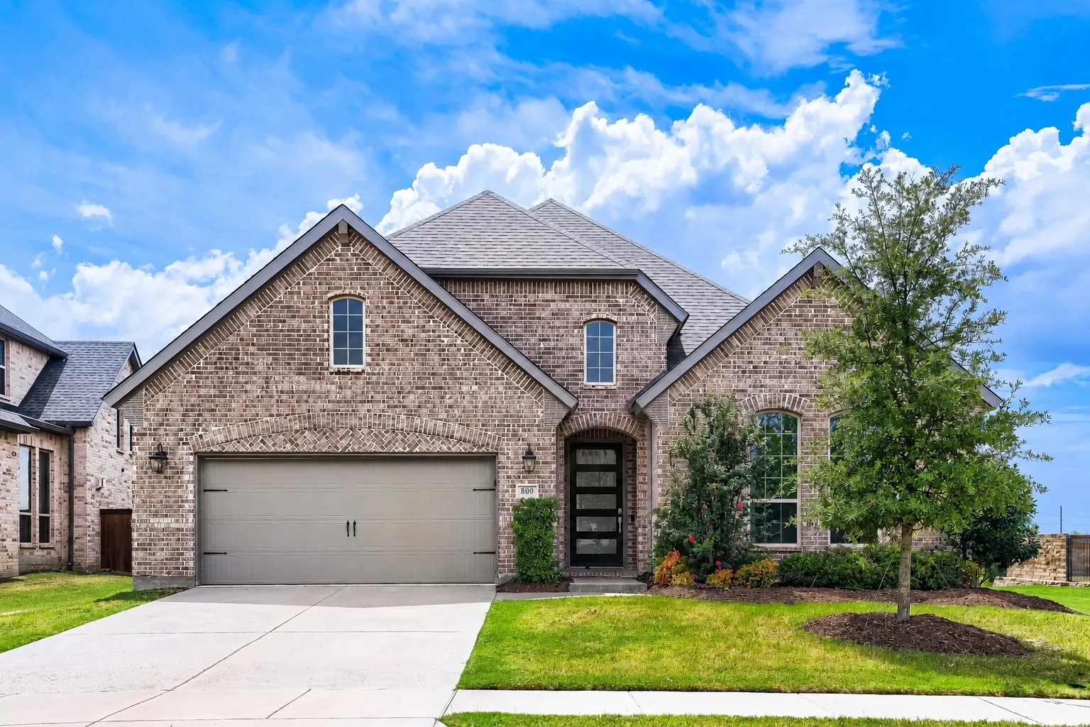 Single Family Residence For Sale in Denton County , 800 Agave Drive, Prosper, Texas 75078, 3 Bedroom, 2 Bathroom, 2 Garage spaces, 2,498 Sqft, built in 2020, mls#21334433, Real Estate Agent in Prosper, Homes For Sale in Denton county, Homes For Sale in Prosper, Realtor in Prosper Texas, Real Estate Brokerage Independent Realty Texas, Luminita Cordes Realtor