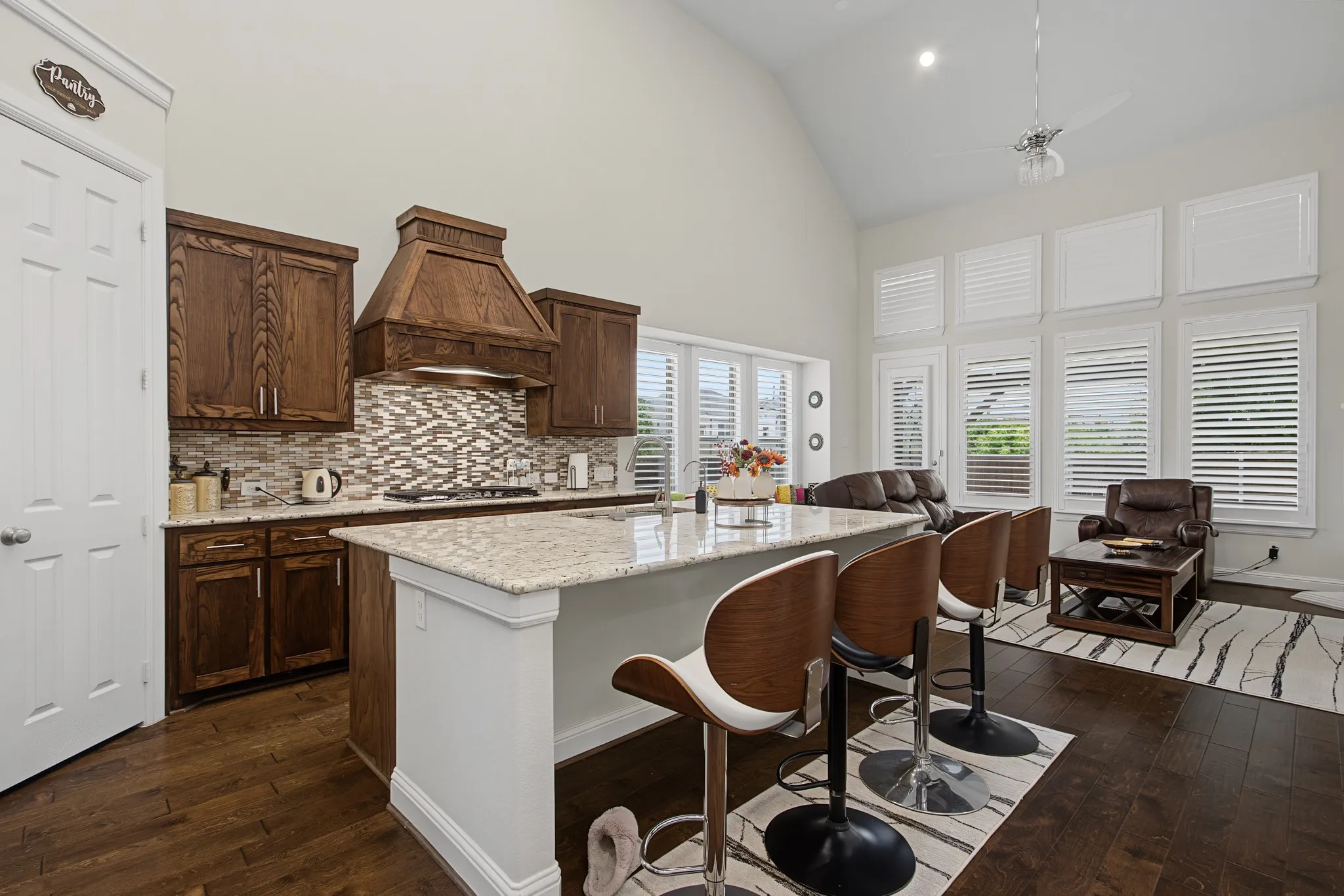 Single Family Residence For Rent in Collin County , 8701 Fairway Lane, Mc Kinney, Texas 75070, 5 Bedroom, 4 Bathroom, 2 Garage spaces, 3,037 Sqft, built in 2019, mls#21330576, Real Estate Agent in Mc Kinney, Homes For Rent in Collin county, Homes For Rent in Mc Kinney, Realtor in Mc Kinney Texas, Real Estate Brokerage Independent Realty Texas, Luminita Cordes Realtor