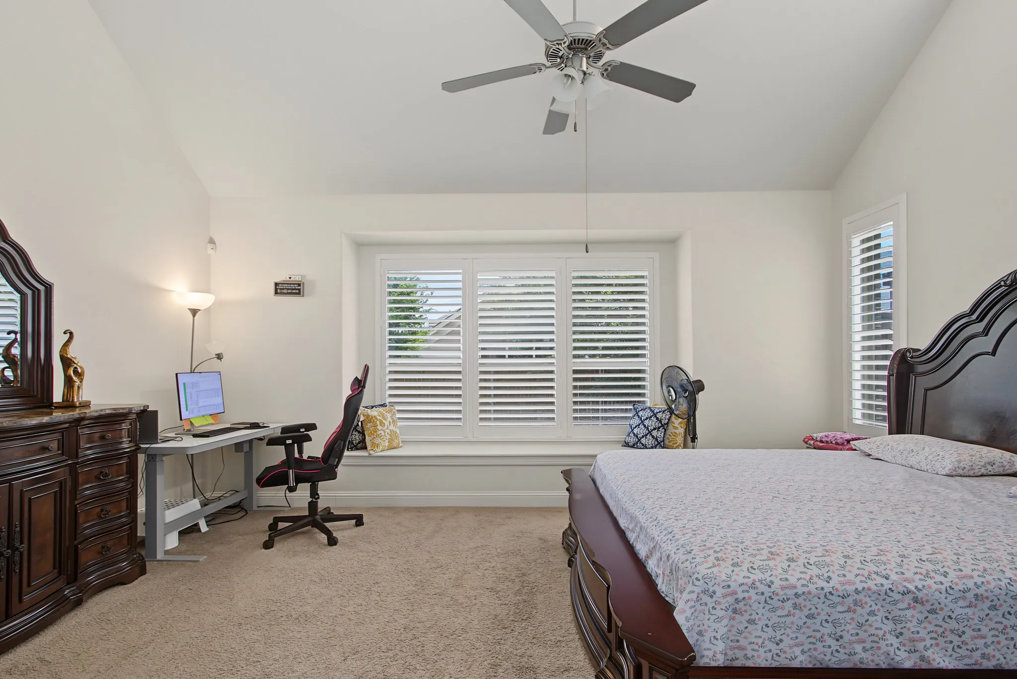 Single Family Residence For Rent in Collin County , 8701 Fairway Lane, Mc Kinney, Texas 75070, 5 Bedroom, 4 Bathroom, 2 Garage spaces, 3,037 Sqft, built in 2019, mls#21330576, Real Estate Agent in Mc Kinney, Homes For Rent in Collin county, Homes For Rent in Mc Kinney, Realtor in Mc Kinney Texas, Real Estate Brokerage Independent Realty Texas, Luminita Cordes Realtor