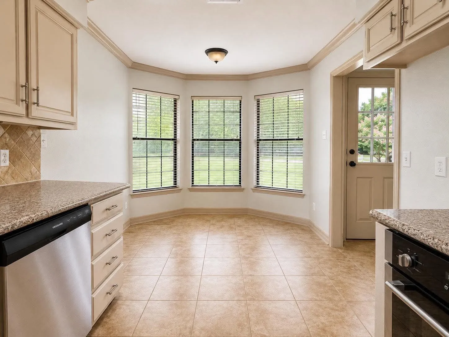 Single Family Residence For Rent in Collin County , 7806 Williams Avenue, Frisco, Texas 75033, 3 Bedroom, 2 Bathroom, 2 Garage spaces, 1,506 Sqft, built in 1983, mls#21334698, Real Estate Agent in Frisco, Homes For Rent in Collin county, Homes For Rent in Frisco, Realtor in Frisco Texas, Real Estate Brokerage Independent Realty Texas, Luminita Cordes Realtor