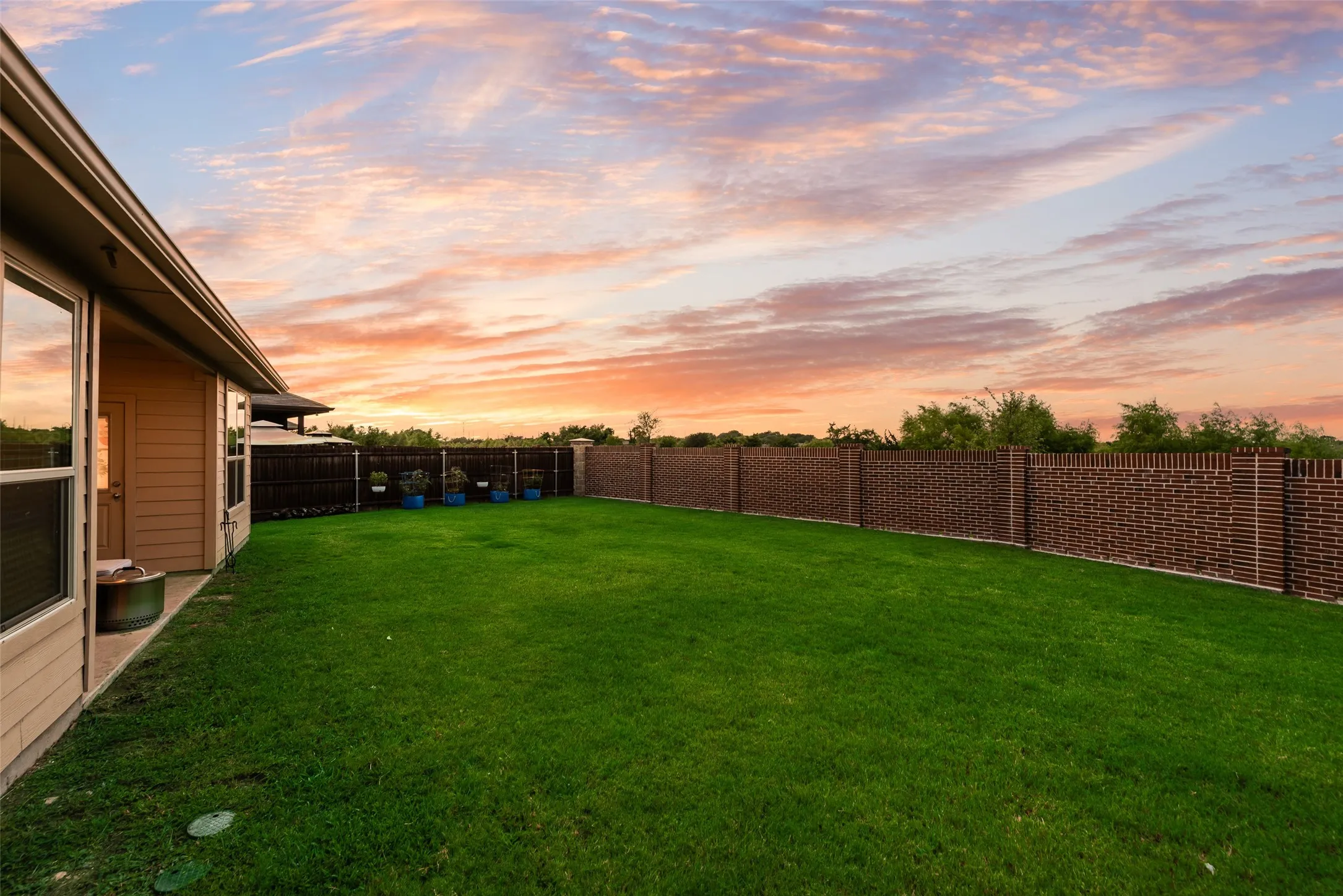 Single Family Residence For Sale in Tarrant County , 516 Drowsy Water Trail, Fort Worth, Texas 76131, 3 Bedroom, 2 Bathroom, 2 Garage spaces, 1,516 Sqft, built in 2023, mls#21334591, Real Estate Agent in Fort Worth, Homes For Sale in Tarrant county, Homes For Sale in Fort Worth, Realtor in Fort Worth Texas, Real Estate Brokerage Independent Realty Texas, Luminita Cordes Realtor
