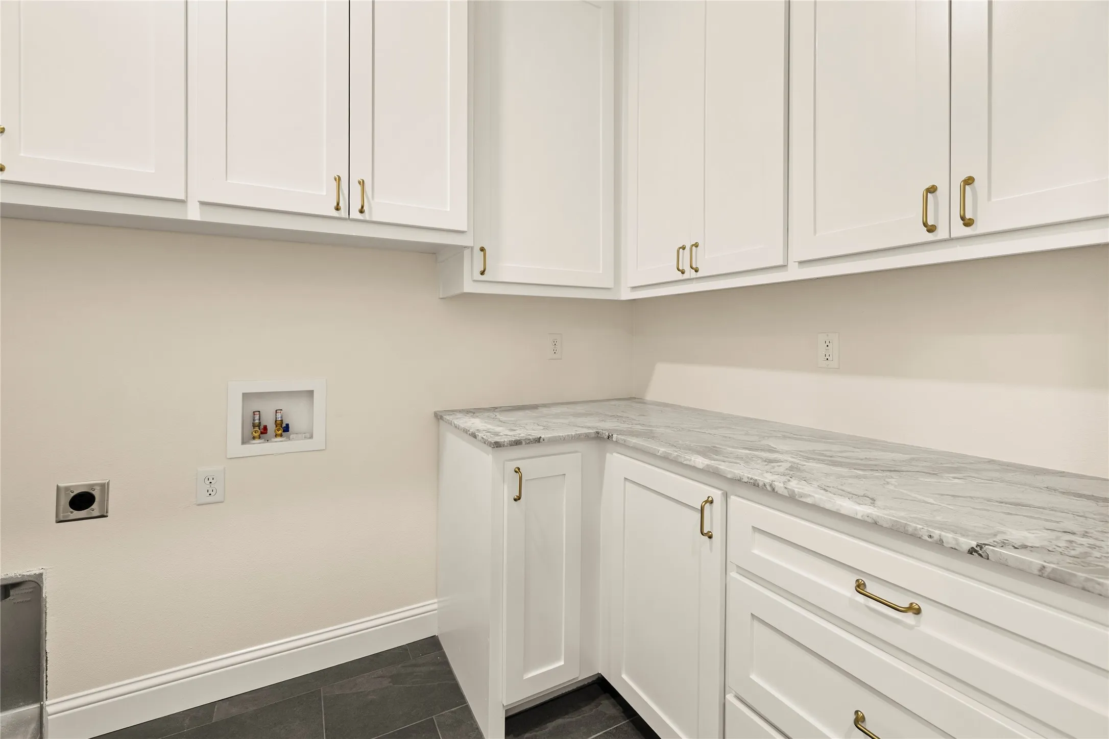 Single Family Residence For Sale in Smith County , 15125 Tilley Springs Cove, Tyler, Texas 75703, 4 Bedroom, 3 Bathroom, 2 Garage spaces, 2,402 Sqft, built in 2026, mls#21333450, Real Estate Agent in Tyler, Homes For Sale in Smith county, Homes For Sale in Tyler, Realtor in Tyler Texas, Real Estate Brokerage Independent Realty Texas, Luminita Cordes Realtor