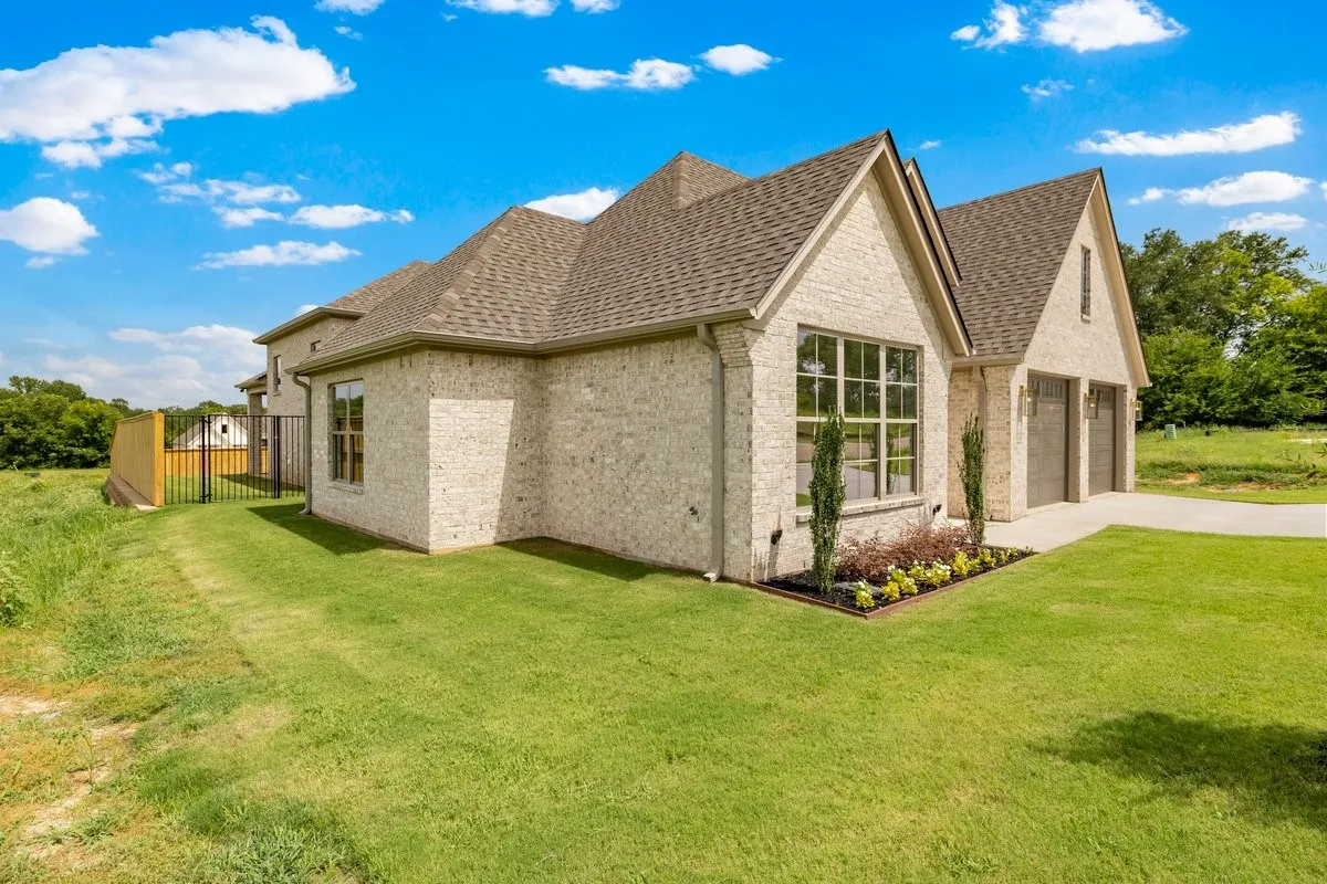 Single Family Residence For Sale in Smith County , 15125 Tilley Springs Cove, Tyler, Texas 75703, 4 Bedroom, 3 Bathroom, 2 Garage spaces, 2,402 Sqft, built in 2026, mls#21333450, Real Estate Agent in Tyler, Homes For Sale in Smith county, Homes For Sale in Tyler, Realtor in Tyler Texas, Real Estate Brokerage Independent Realty Texas, Luminita Cordes Realtor