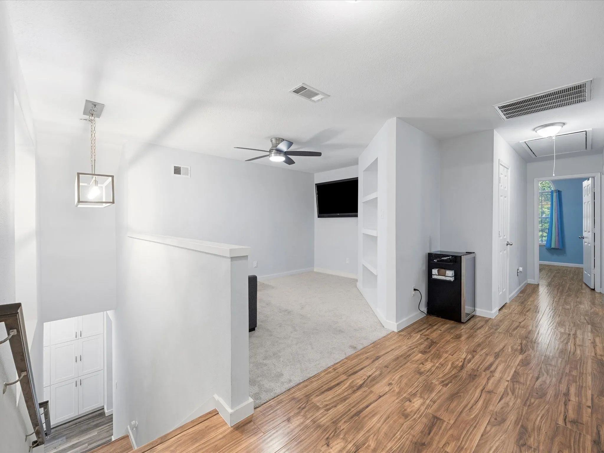 Single Family Residence For Sale in Tarrant County , 7824 Teal Drive, Fort Worth, Texas 76137, 4 Bedroom, 3 Bathroom, 2 Garage spaces, 2,362 Sqft, built in 1998, mls#21334711, Real Estate Agent in Fort Worth, Homes For Sale in Tarrant county, Homes For Sale in Fort Worth, Realtor in Fort Worth Texas, Real Estate Brokerage Independent Realty Texas, Luminita Cordes Realtor