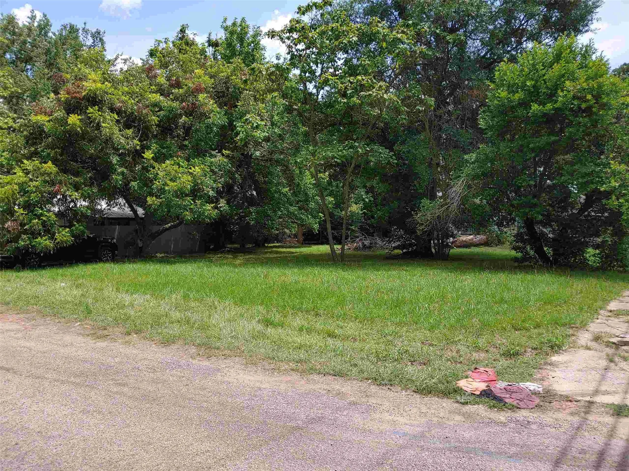 Unimproved Land For Sale in Lamar County , 114 & 124 NW 13th Street, Paris, Texas 75460, 0, 0, Garage spaces, 0 Sqft, built in 0, Price $12,000, mls#21334254, Real Estate Agent in Paris, Homes For Sale in Lamar county, Homes For Sale in Paris, Realtor in Paris Texas, Real Estate Brokerage Independent Realty Texas, Luminita Cordes Realtor