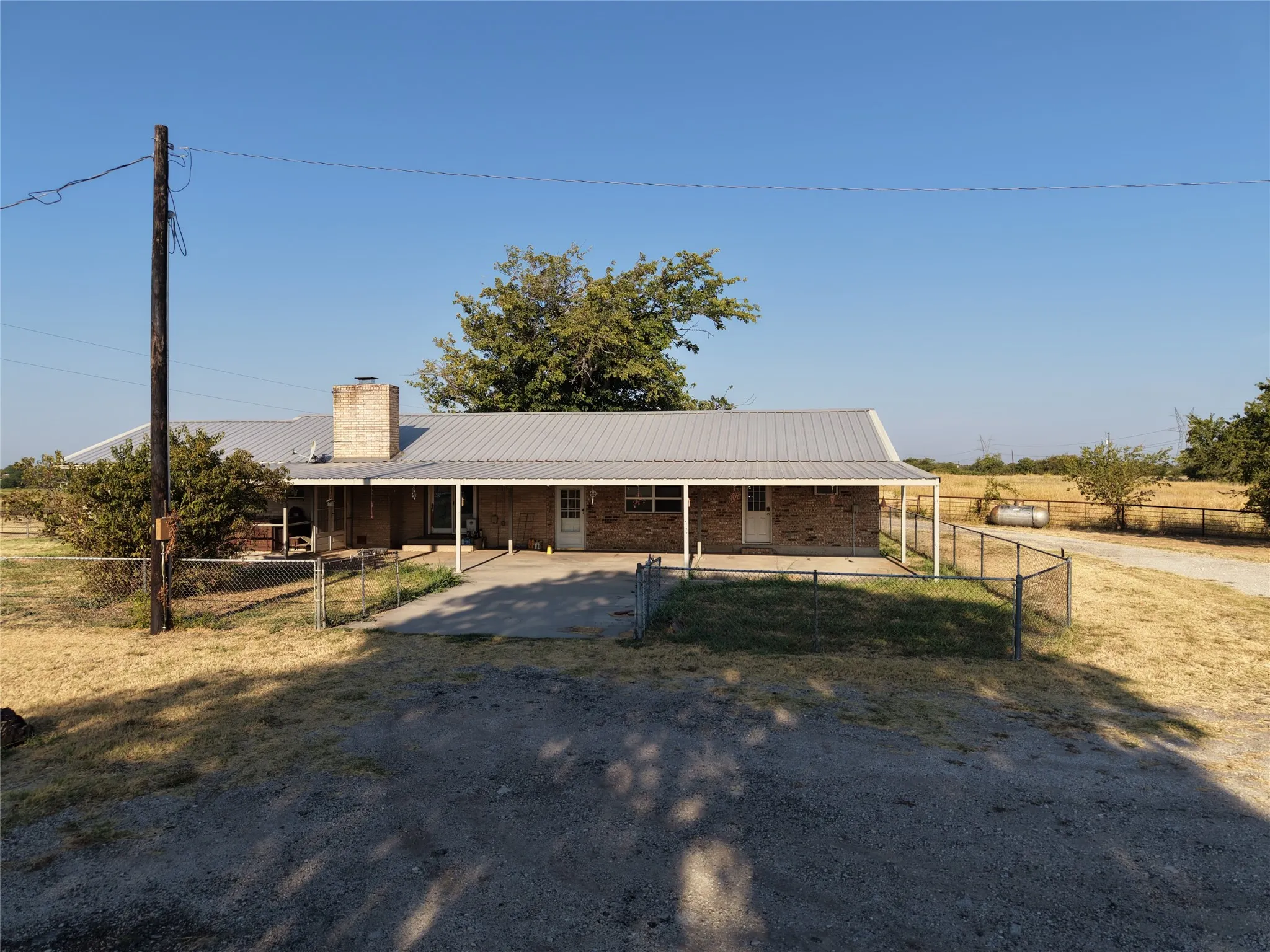 Improved Land For Sale in Wise County , 139 Private Road 2660, Decatur, Texas 76234, 0, 0, Garage spaces, 0 Sqft, built in 1962, mls#21334374, Real Estate Agent in Decatur, Homes For Sale in Wise county, Homes For Sale in Decatur, Realtor in Decatur Texas, Real Estate Brokerage Independent Realty Texas, Luminita Cordes Realtor