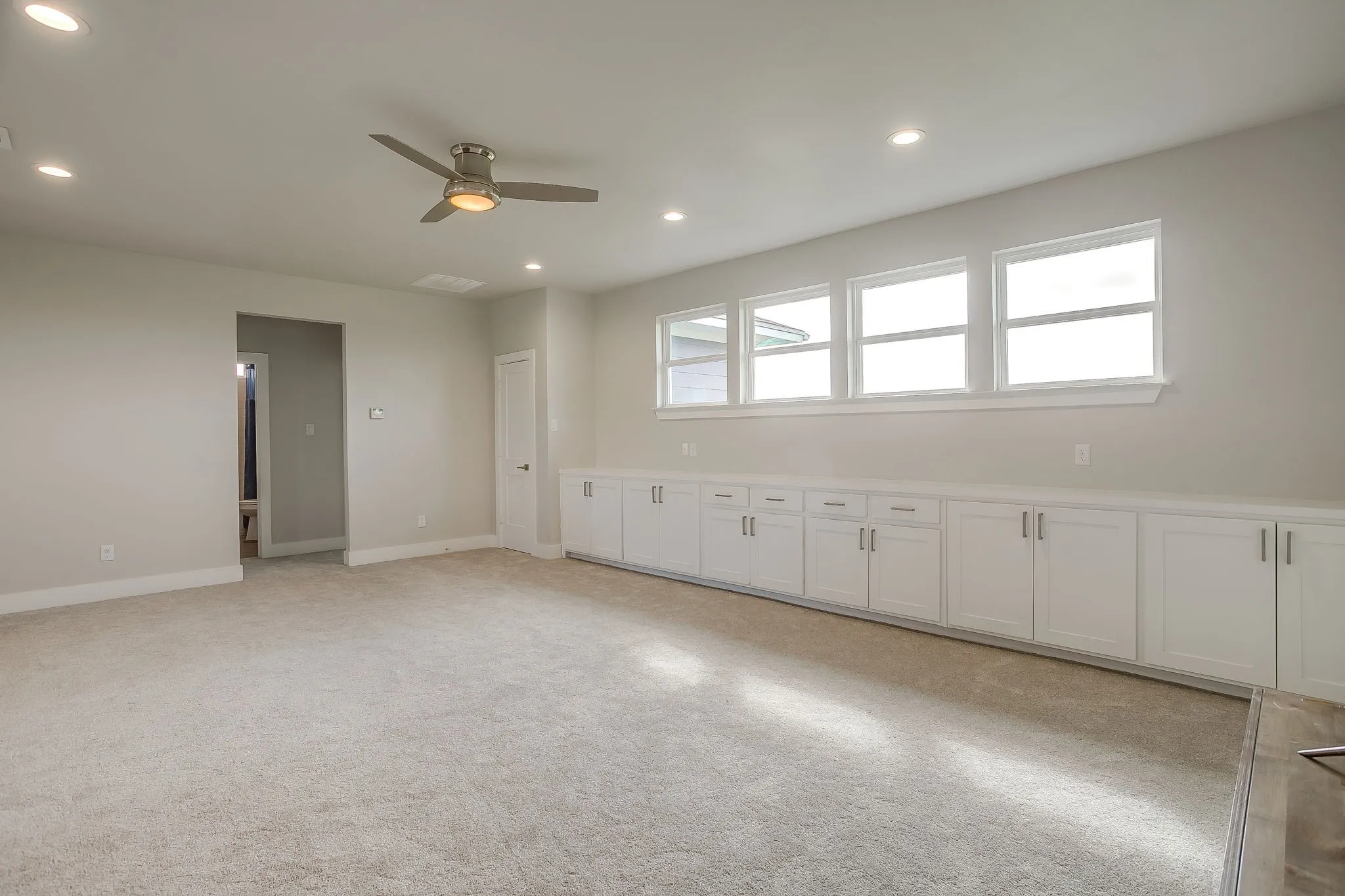 Single Family Residence For Sale in Parker County , 323 Stone Mountain Road, Cresson, Texas 76035, 4 Bedroom, 4 Bathroom, 2 Garage spaces, 3,147 Sqft, built in 2017, mls#21334440, Real Estate Agent in Cresson, Homes For Sale in Parker county, Homes For Sale in Cresson, Realtor in Cresson Texas, Real Estate Brokerage Independent Realty Texas, Luminita Cordes Realtor