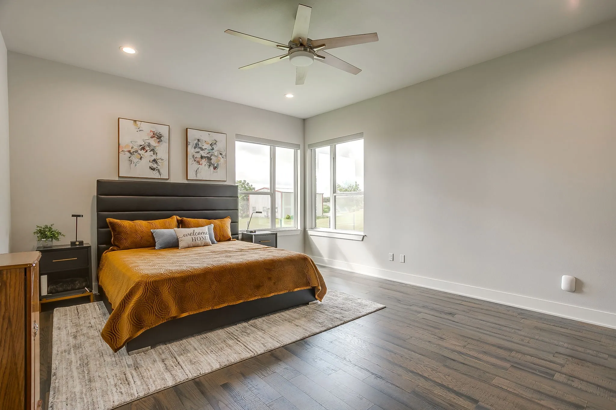 Single Family Residence For Sale in Parker County , 323 Stone Mountain Road, Cresson, Texas 76035, 4 Bedroom, 4 Bathroom, 2 Garage spaces, 3,147 Sqft, built in 2017, mls#21334440, Real Estate Agent in Cresson, Homes For Sale in Parker county, Homes For Sale in Cresson, Realtor in Cresson Texas, Real Estate Brokerage Independent Realty Texas, Luminita Cordes Realtor