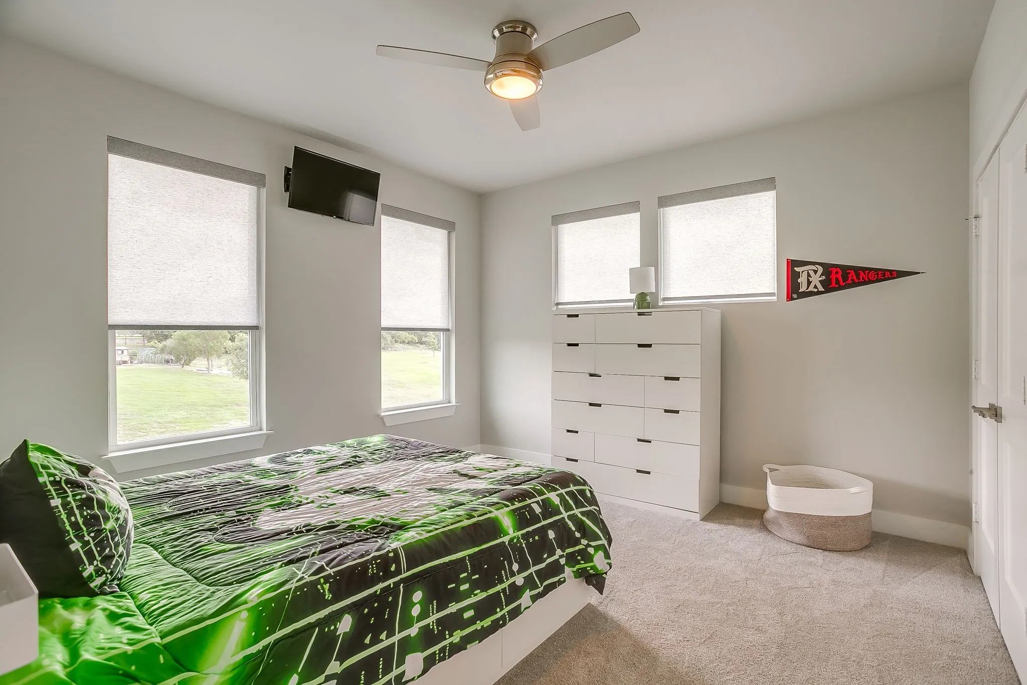 Single Family Residence For Sale in Parker County , 323 Stone Mountain Road, Cresson, Texas 76035, 4 Bedroom, 4 Bathroom, 2 Garage spaces, 3,147 Sqft, built in 2017, mls#21334440, Real Estate Agent in Cresson, Homes For Sale in Parker county, Homes For Sale in Cresson, Realtor in Cresson Texas, Real Estate Brokerage Independent Realty Texas, Luminita Cordes Realtor