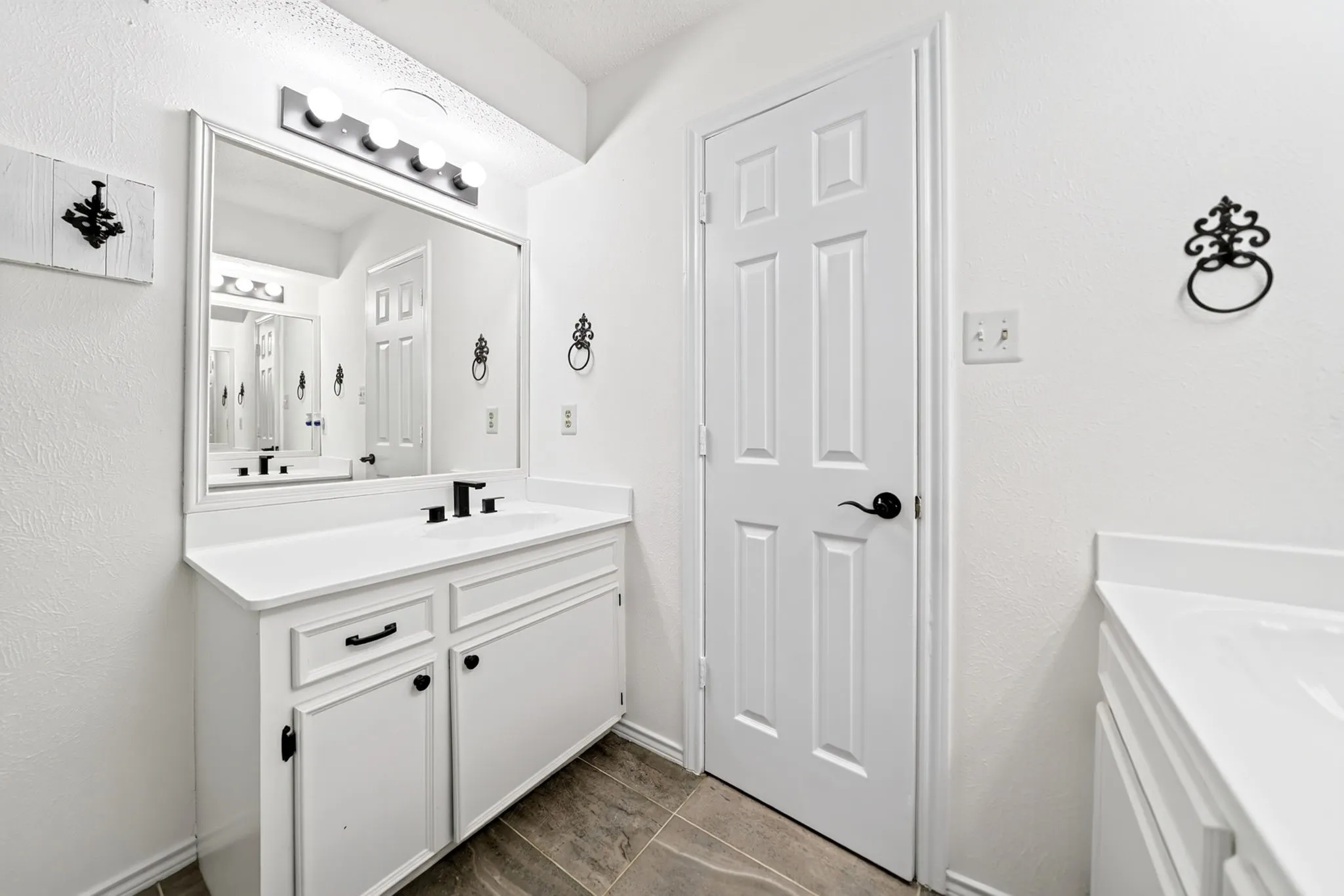 2nd bath with dual vanities.