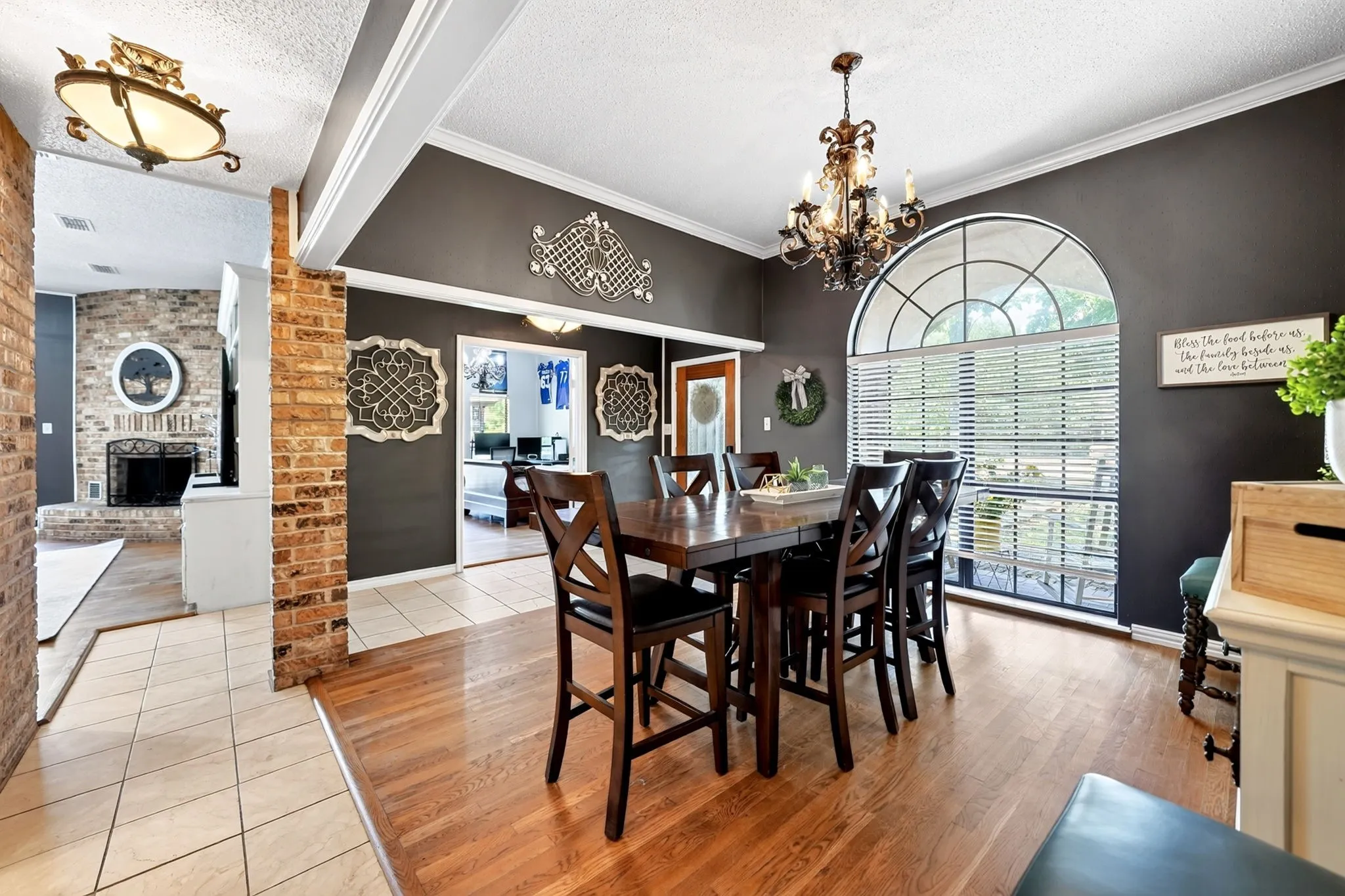 Formal Dining