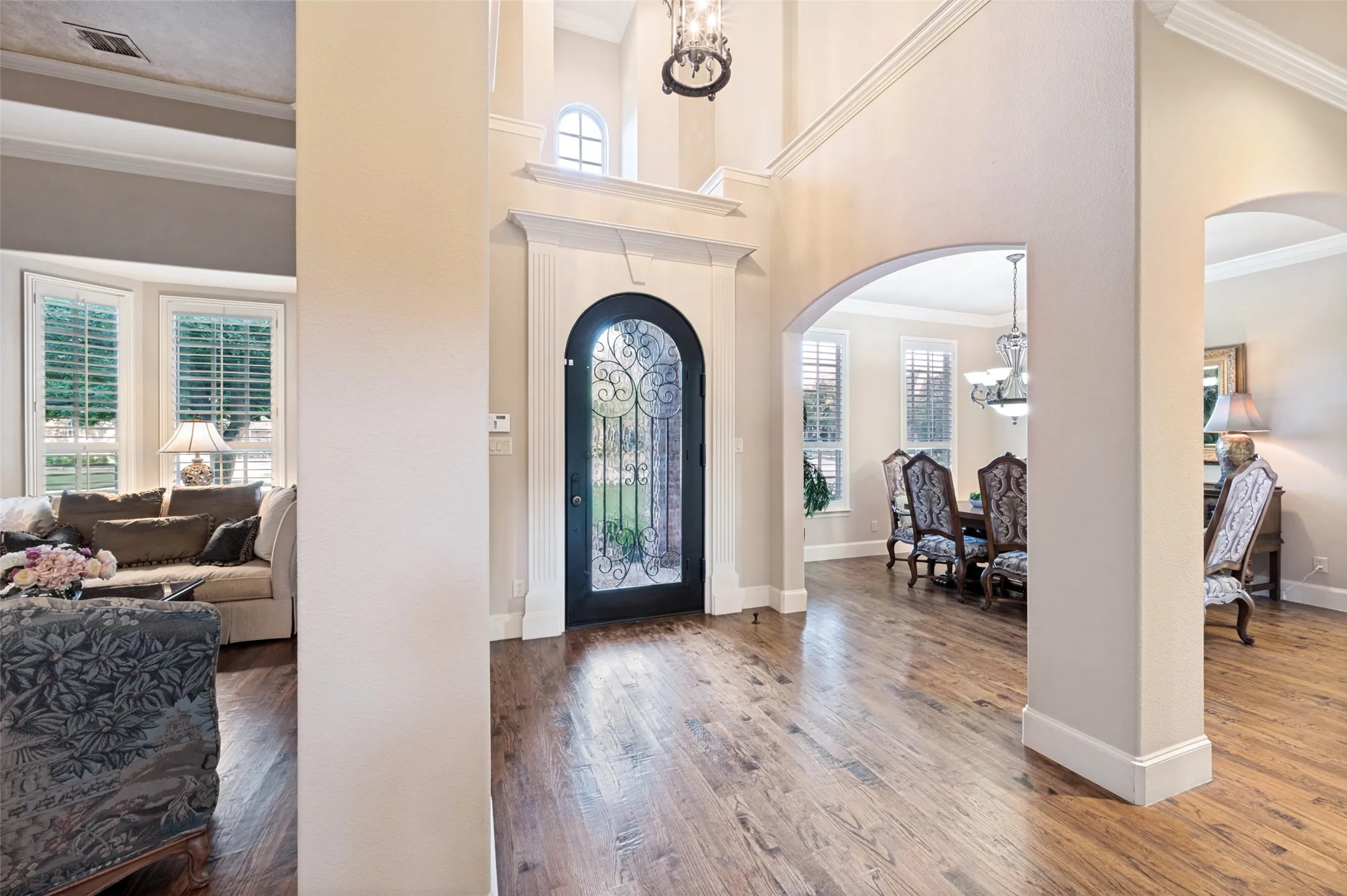 Single Family Residence For Sale in Denton County , 8411 Buffalo Drive, Lantana, Texas 76226, 5 Bedroom, 5 Bathroom, 3 Garage spaces, 5,285 Sqft, built in 2007, mls#21312049, Real Estate Agent in Lantana, Homes For Sale in Denton county, Homes For Sale in Lantana, Realtor in Lantana Texas, Real Estate Brokerage Independent Realty Texas, Luminita Cordes Realtor