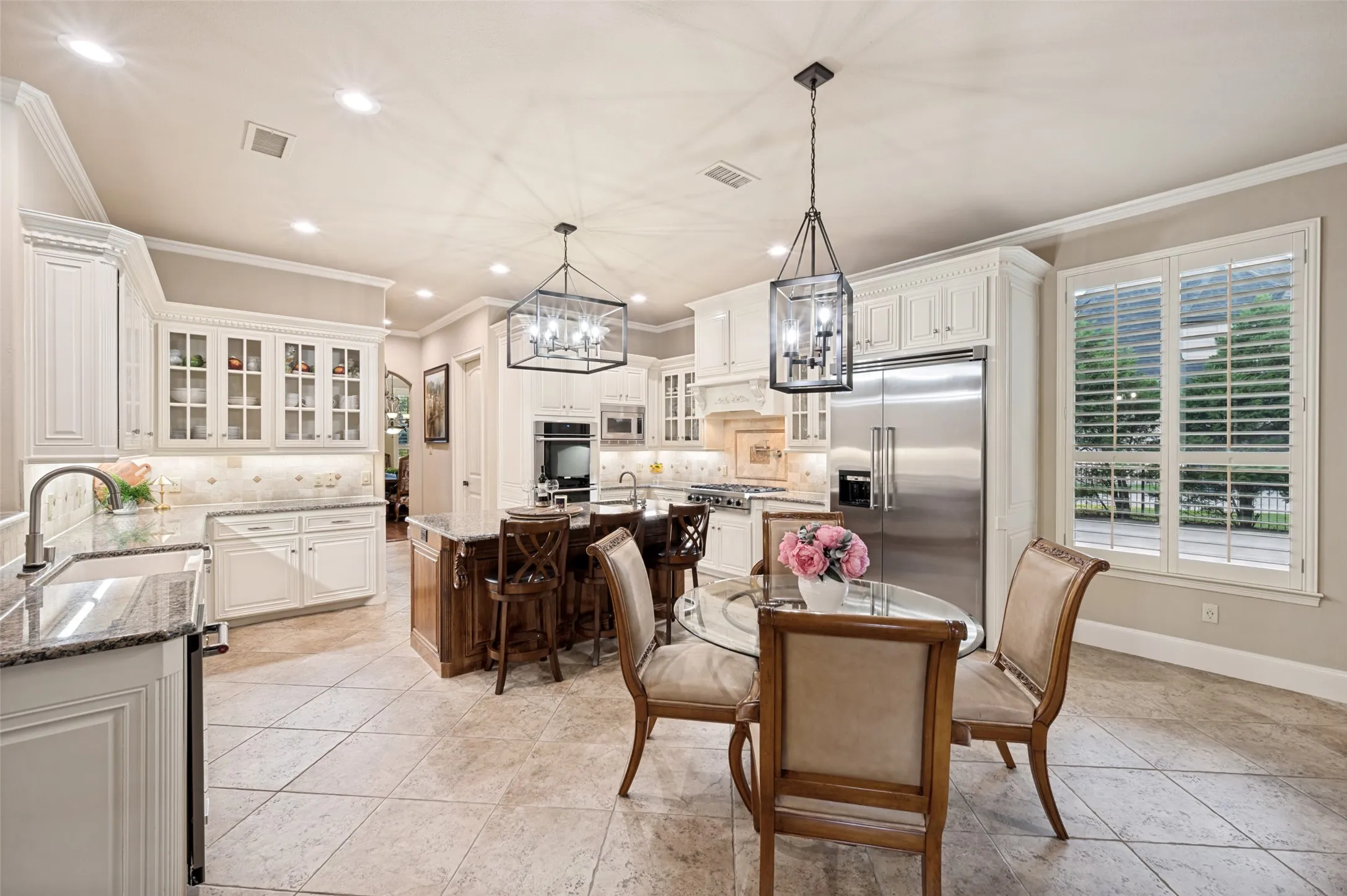Single Family Residence For Sale in Denton County , 8411 Buffalo Drive, Lantana, Texas 76226, 5 Bedroom, 5 Bathroom, 3 Garage spaces, 5,285 Sqft, built in 2007, mls#21312049, Real Estate Agent in Lantana, Homes For Sale in Denton county, Homes For Sale in Lantana, Realtor in Lantana Texas, Real Estate Brokerage Independent Realty Texas, Luminita Cordes Realtor