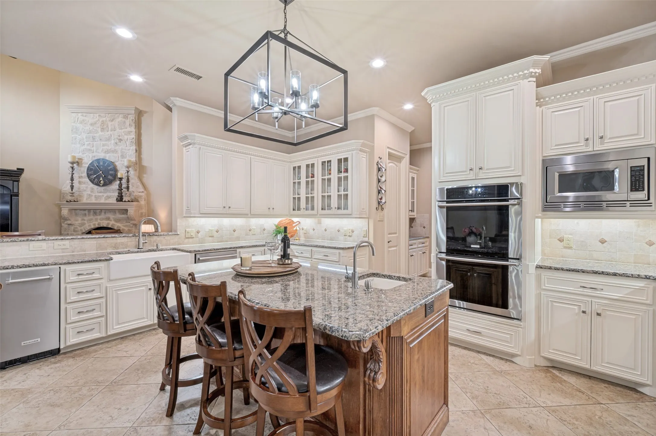 Single Family Residence For Sale in Denton County , 8411 Buffalo Drive, Lantana, Texas 76226, 5 Bedroom, 5 Bathroom, 3 Garage spaces, 5,285 Sqft, built in 2007, mls#21312049, Real Estate Agent in Lantana, Homes For Sale in Denton county, Homes For Sale in Lantana, Realtor in Lantana Texas, Real Estate Brokerage Independent Realty Texas, Luminita Cordes Realtor