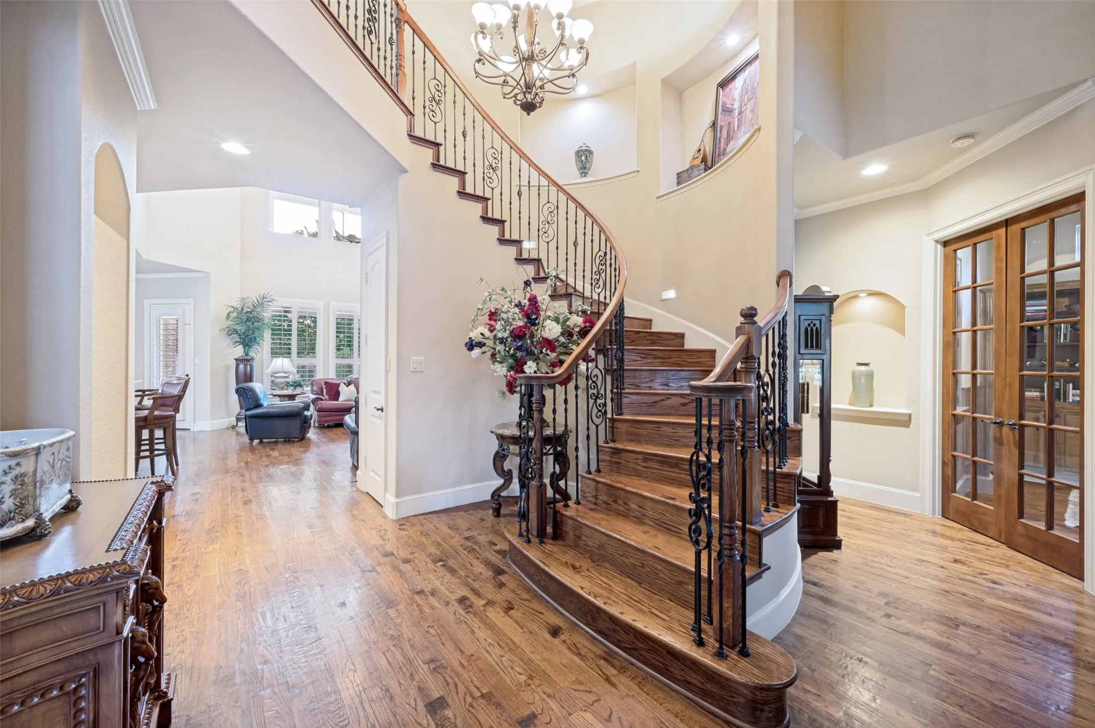 Single Family Residence For Sale in Denton County , 8411 Buffalo Drive, Lantana, Texas 76226, 5 Bedroom, 5 Bathroom, 3 Garage spaces, 5,285 Sqft, built in 2007, mls#21312049, Real Estate Agent in Lantana, Homes For Sale in Denton county, Homes For Sale in Lantana, Realtor in Lantana Texas, Real Estate Brokerage Independent Realty Texas, Luminita Cordes Realtor