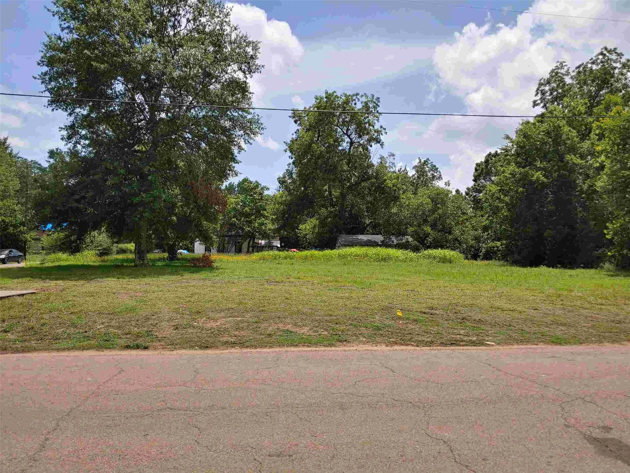 Unimproved Land For Sale in Lamar County , 247 & 255 NW 13th Street, Paris, Texas 75460, 0, 0, Garage spaces, 0 Sqft, built in 0, Price $18,000, mls#21334196, Real Estate Agent in Paris, Homes For Sale in Lamar county, Homes For Sale in Paris, Realtor in Paris Texas, Real Estate Brokerage Independent Realty Texas, Luminita Cordes Realtor