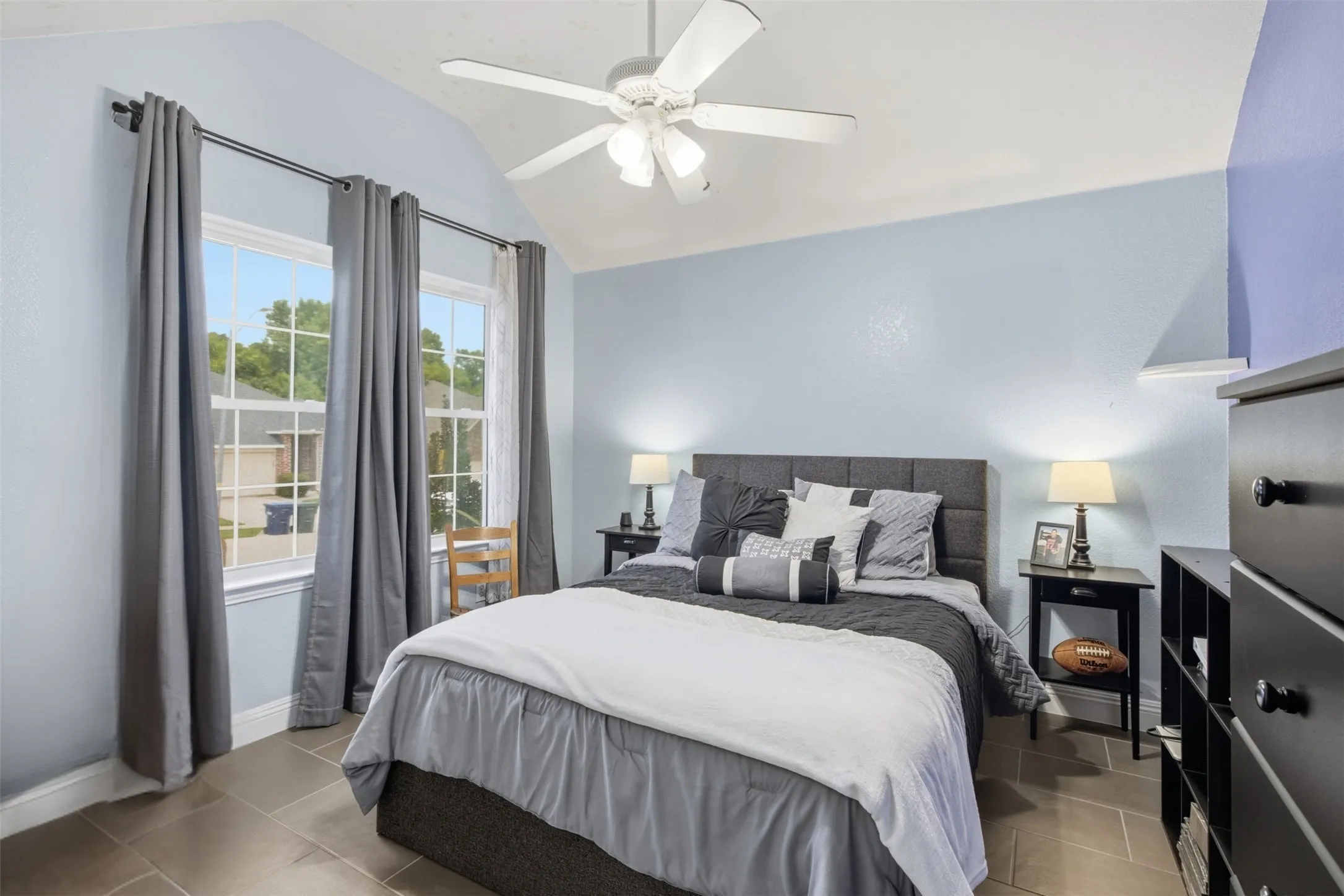 Single Family Residence For Sale in Collin County , 600 Crystal Falls Drive, Mc Kinney, Texas 75071, 3 Bedroom, 2 Bathroom, 2 Garage spaces, 1,746 Sqft, built in 2004, mls#21333965, Real Estate Agent in Mc Kinney, Homes For Sale in Collin county, Homes For Sale in Mc Kinney, Realtor in Mc Kinney Texas, Real Estate Brokerage Independent Realty Texas, Luminita Cordes Realtor