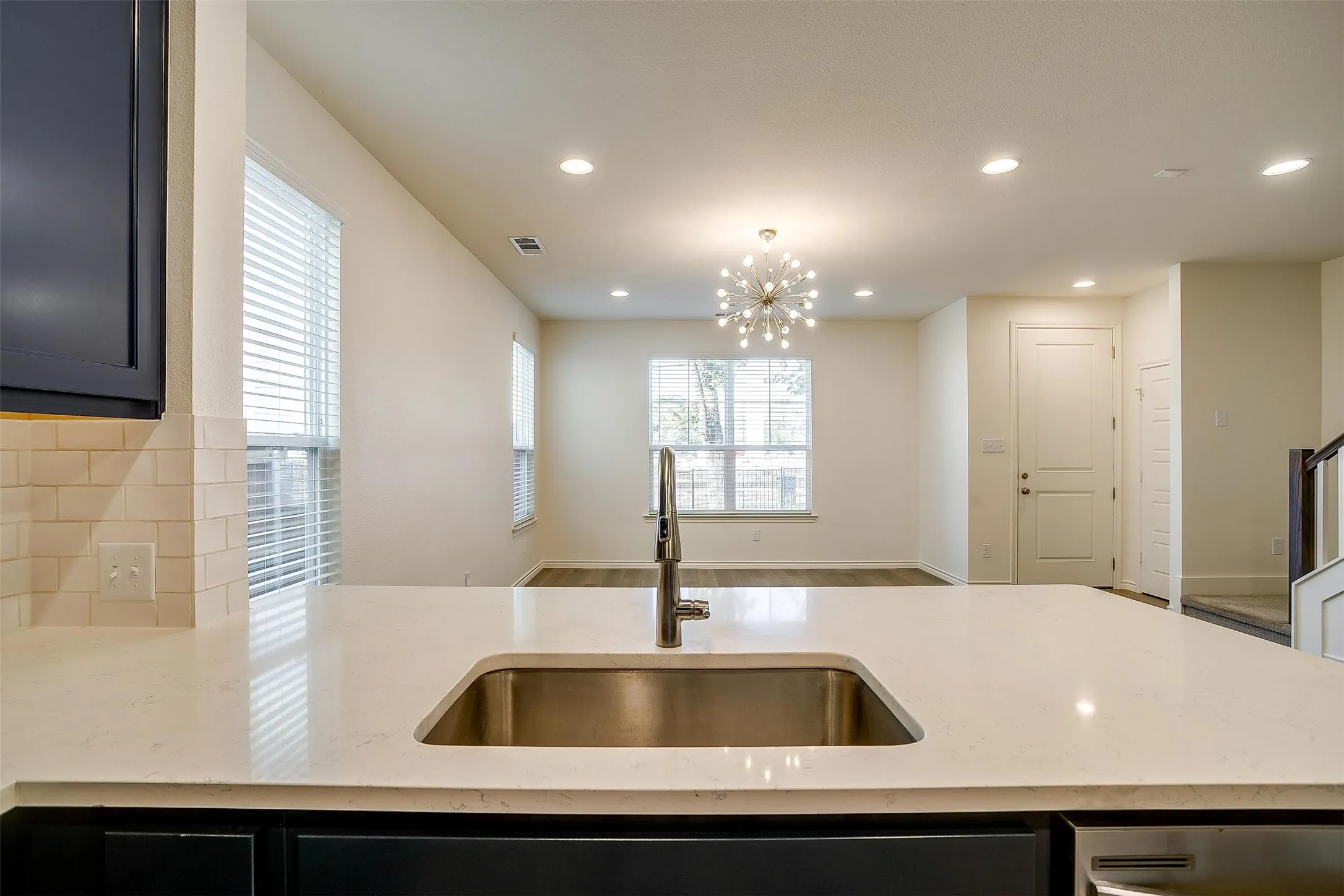 Single Family Residence For Rent in Tarrant County , 211 Athenia Drive, Fort Worth, Texas 76114, 3 Bedroom, 3 Bathroom, 2 Garage spaces, 1,652 Sqft, built in 2020, mls#21334717, Real Estate Agent in Fort Worth, Homes For Rent in Tarrant county, Homes For Rent in Fort Worth, Realtor in Fort Worth Texas, Real Estate Brokerage Independent Realty Texas, Luminita Cordes Realtor