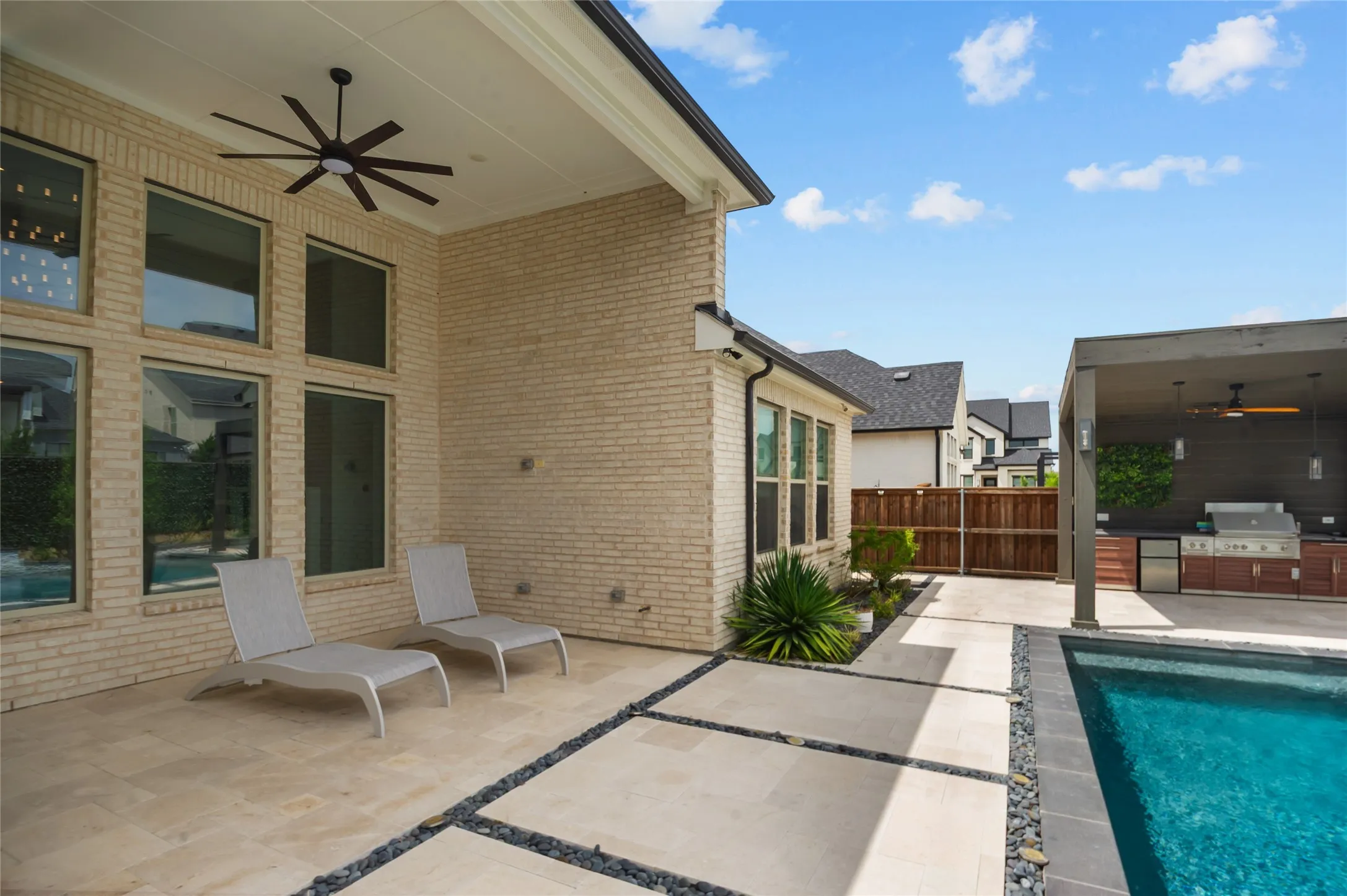 Single Family Residence For Sale in Denton County , 13364 Spruce Wood Trail, Frisco, Texas 75033, 5 Bedroom, 6 Bathroom, 3 Garage spaces, 4,143 Sqft, built in 2022, mls#21333947, Real Estate Agent in Frisco, Homes For Sale in Denton county, Homes For Sale in Frisco, Realtor in Frisco Texas, Real Estate Brokerage Independent Realty Texas, Luminita Cordes Realtor